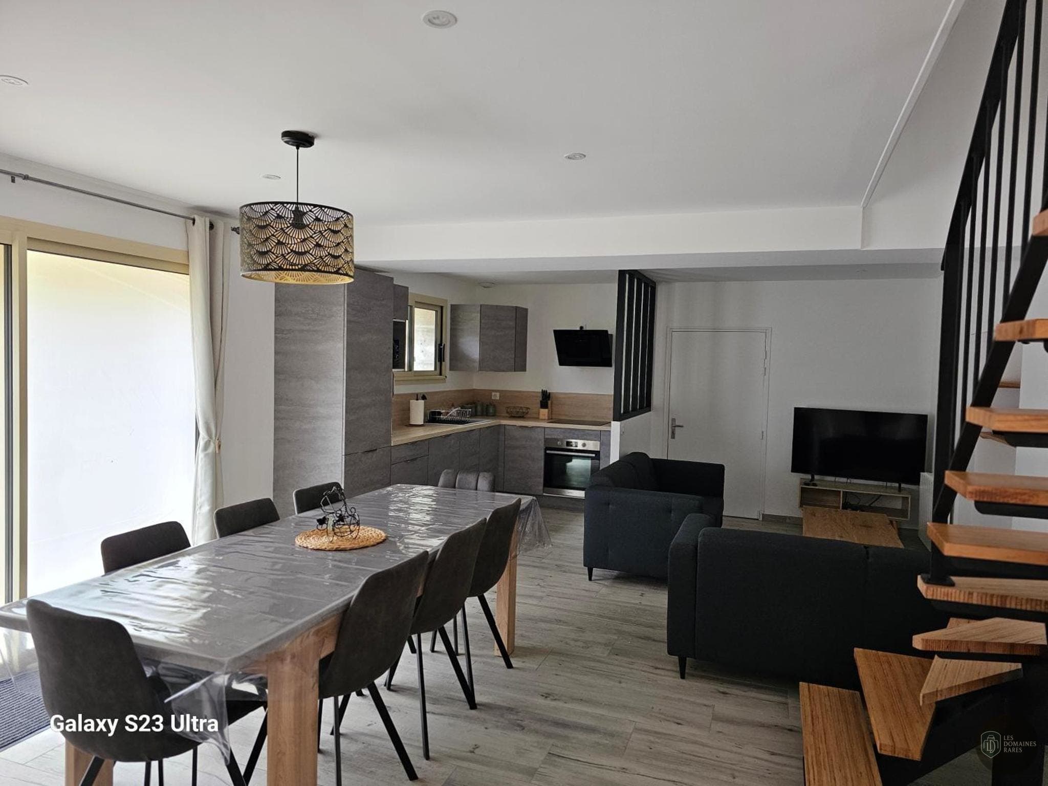 Espace intérieur de l'hôtel Le Saint Vincent à Vourles en Auvergne-Rhône-Alpes
