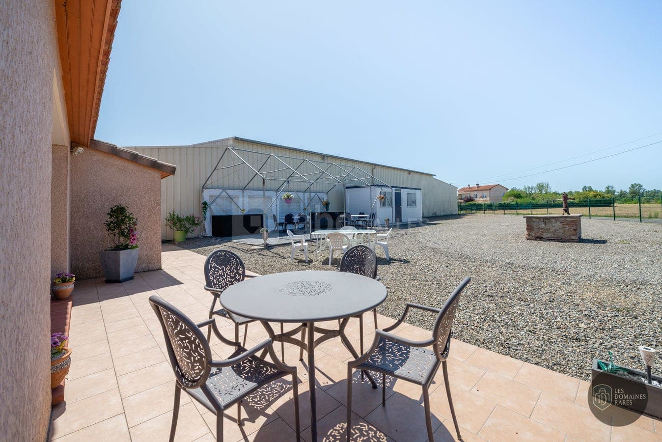 Vue extérieure du domaine Le Sarrou à Muret en Occitanie