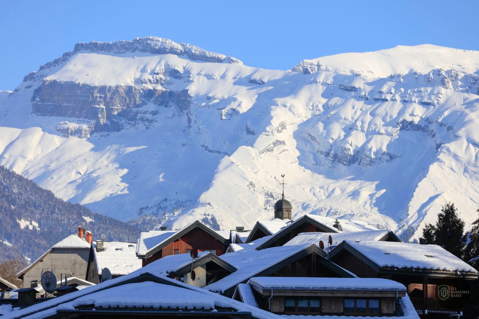 Vue extérieure du domaine Le Sauvageon en Auvergne-Rhône-Alpes