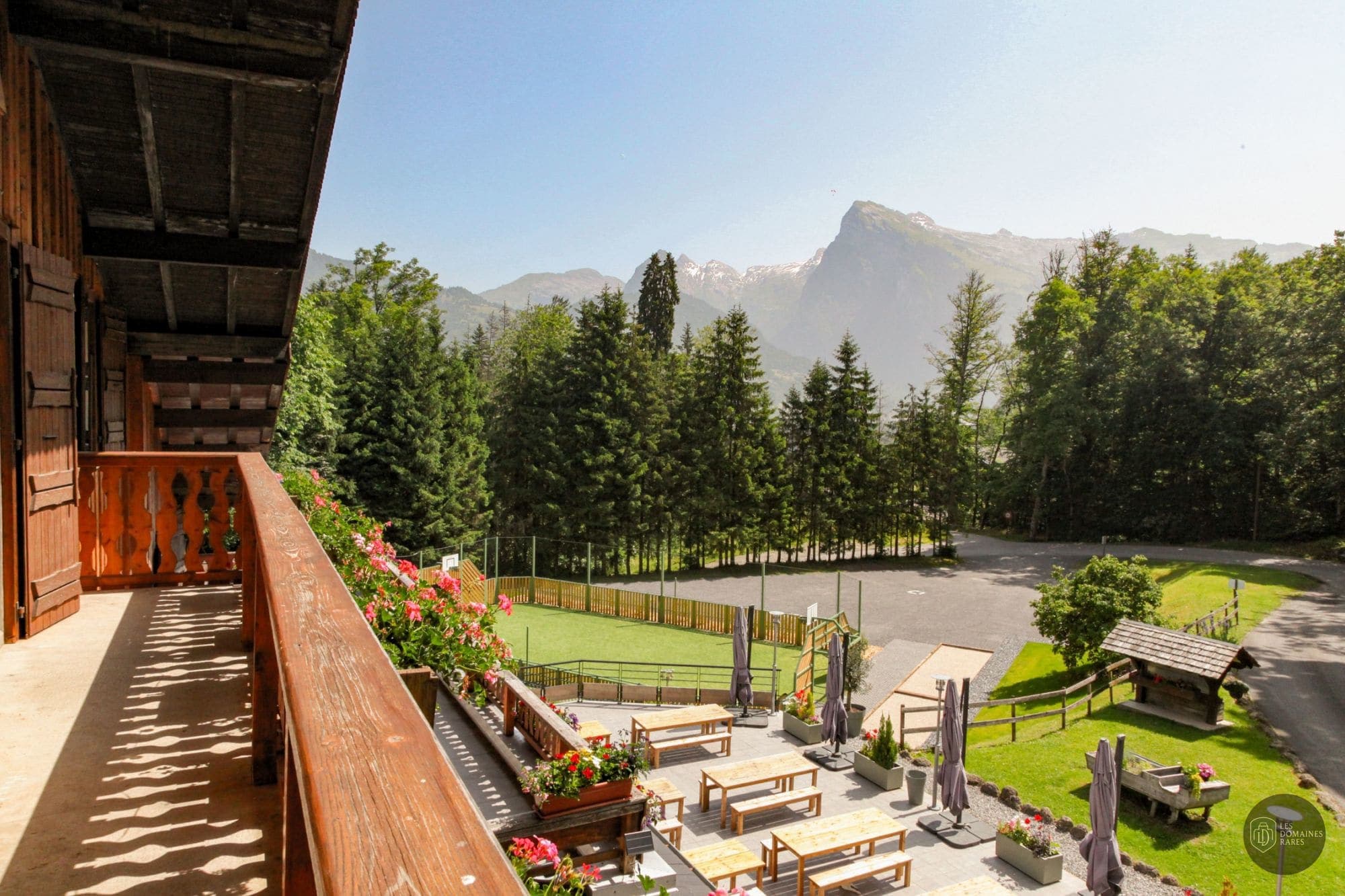 Vue extérieure du domaine Le Sauvageon en Auvergne-Rhône-Alpes