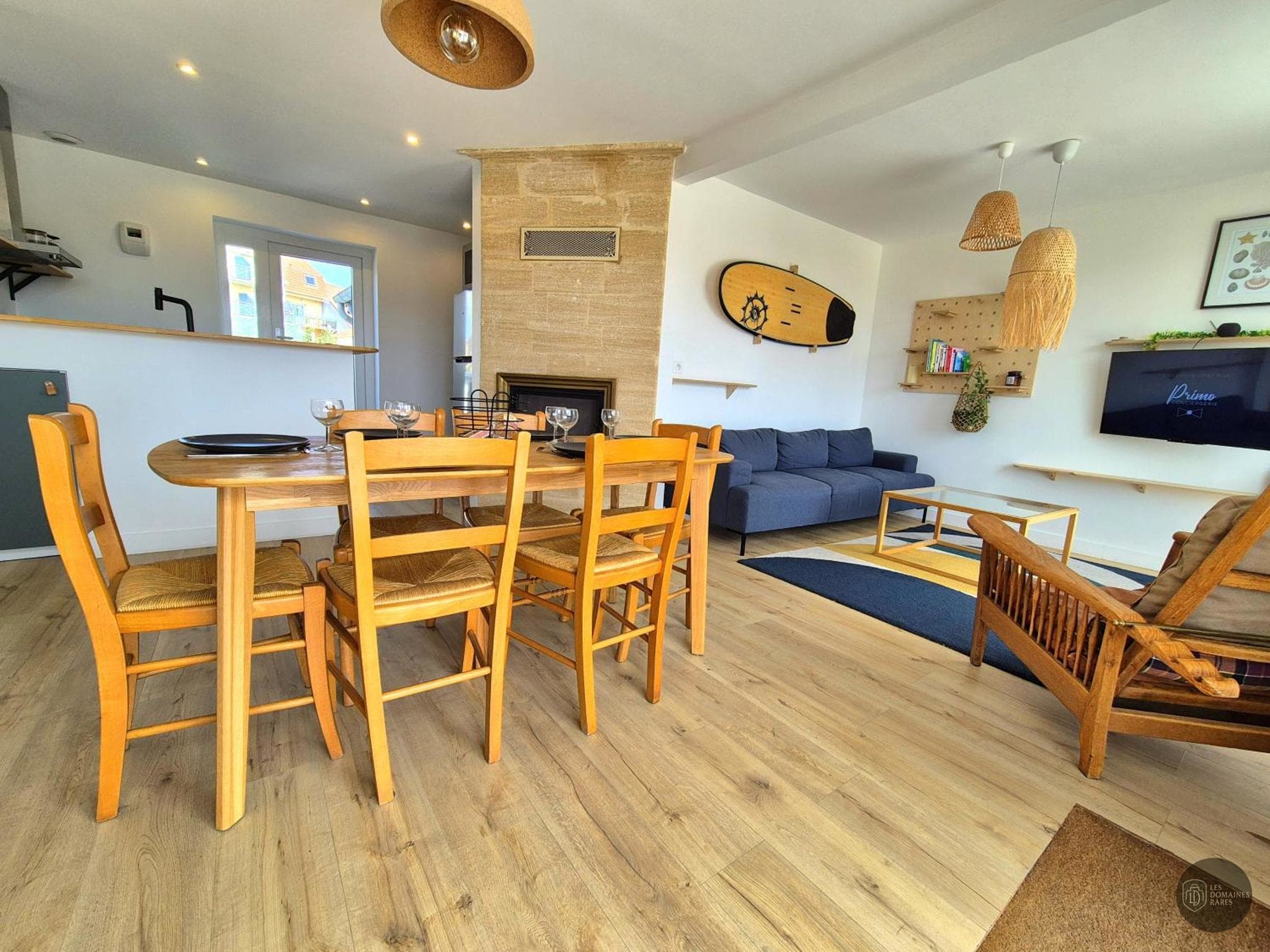 Vue extérieure de l'auberge Le Shack à Paris en Île-de-France