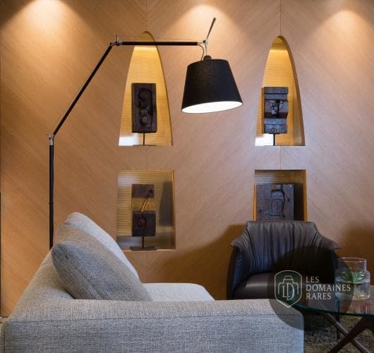 Espace intérieur de l'hôtel Le Six à Paris en Île-de-France