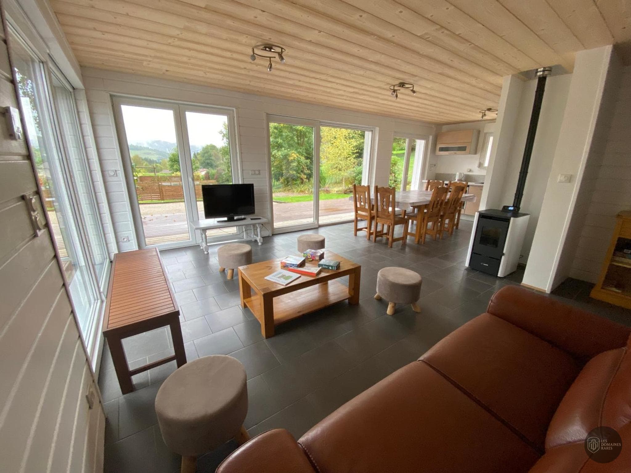 Espace intérieur de l'hôtel Le Sorbier à Razac en Nouvelle-Aquitaine