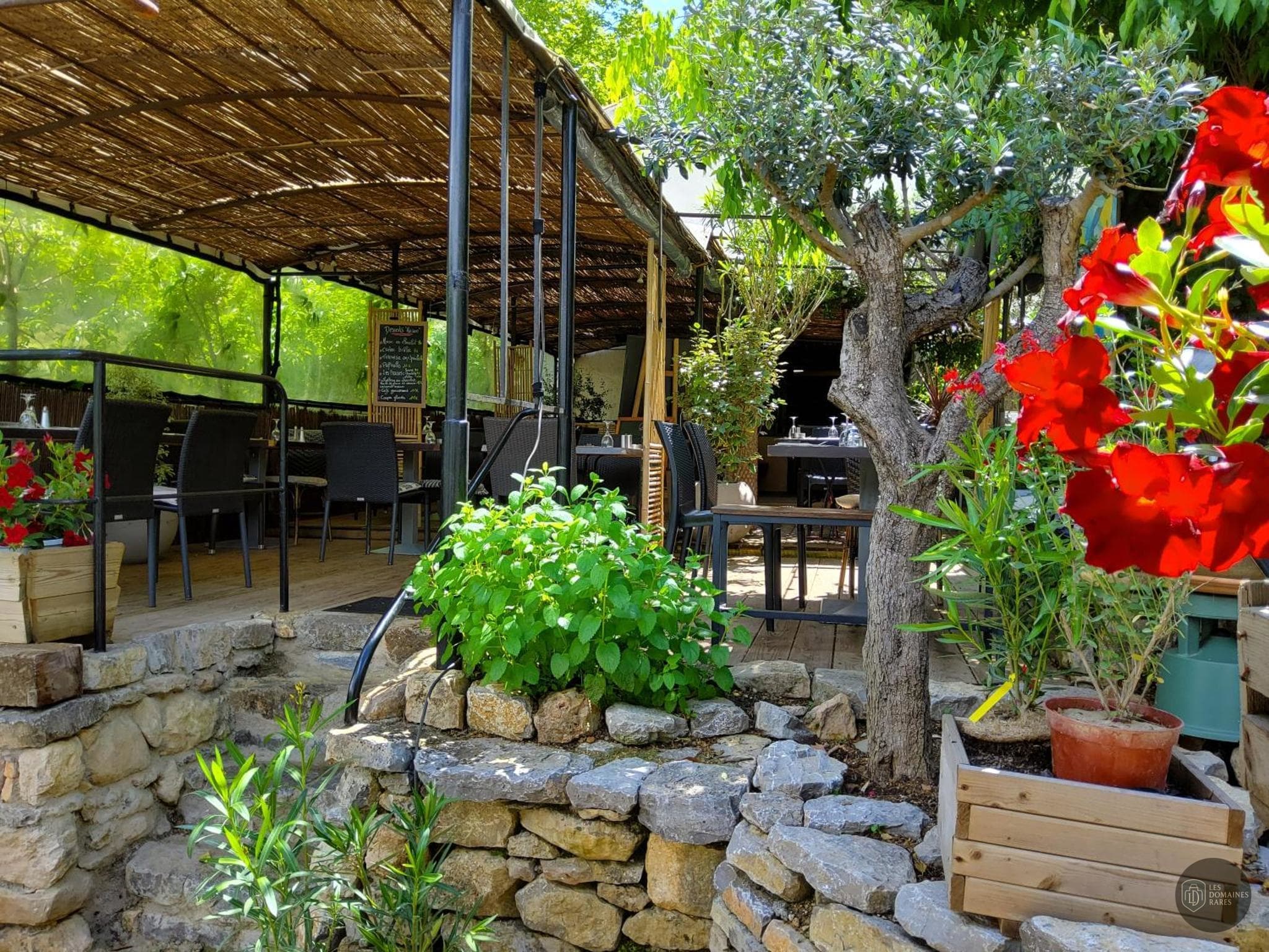 Vue extérieure du lieu Le Tempo Gourmand à Morée en Centre-Val de Loire