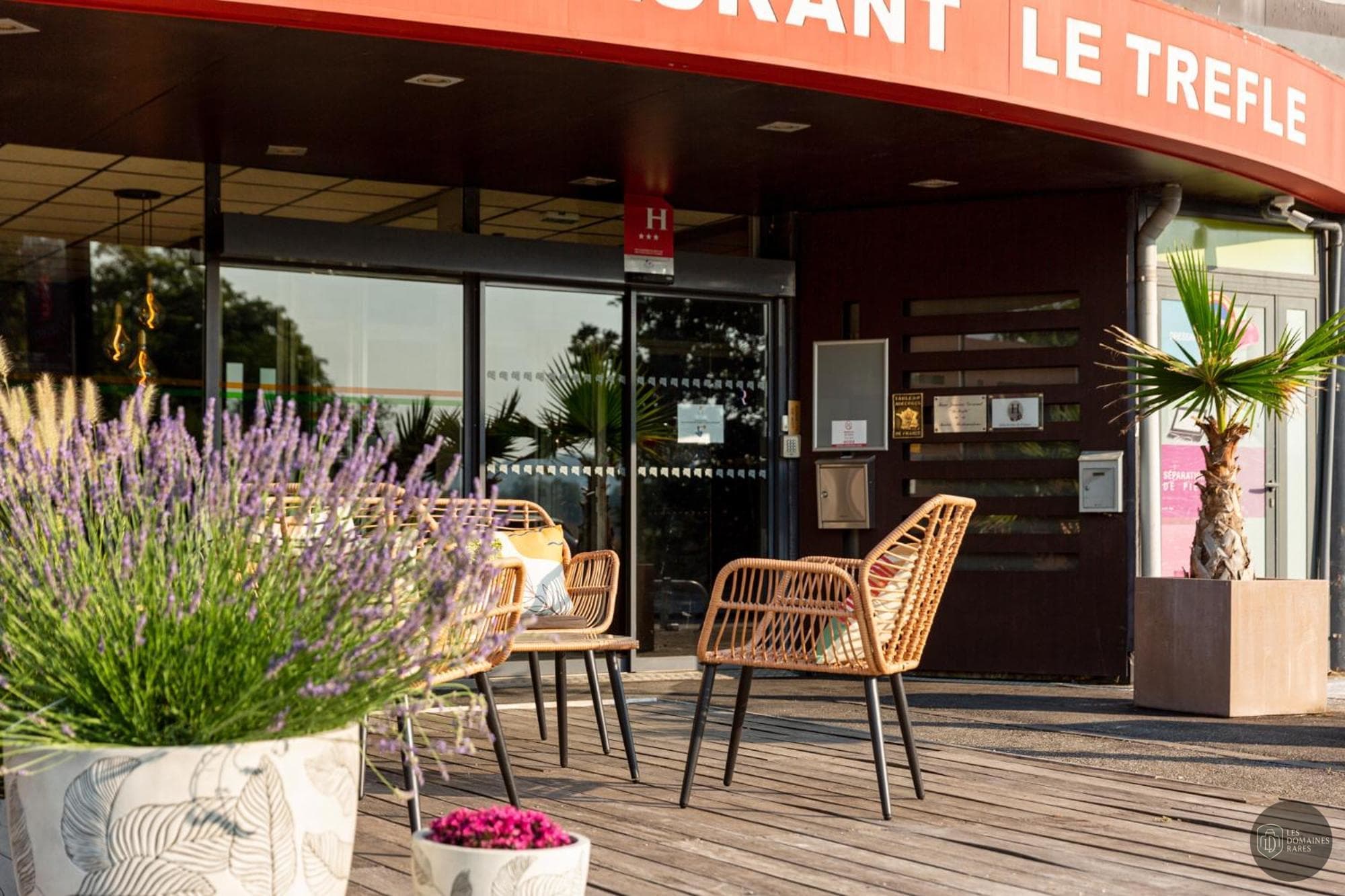Vue extérieure de l'hôtel Le Trèfle à Toulouse en Occitanie