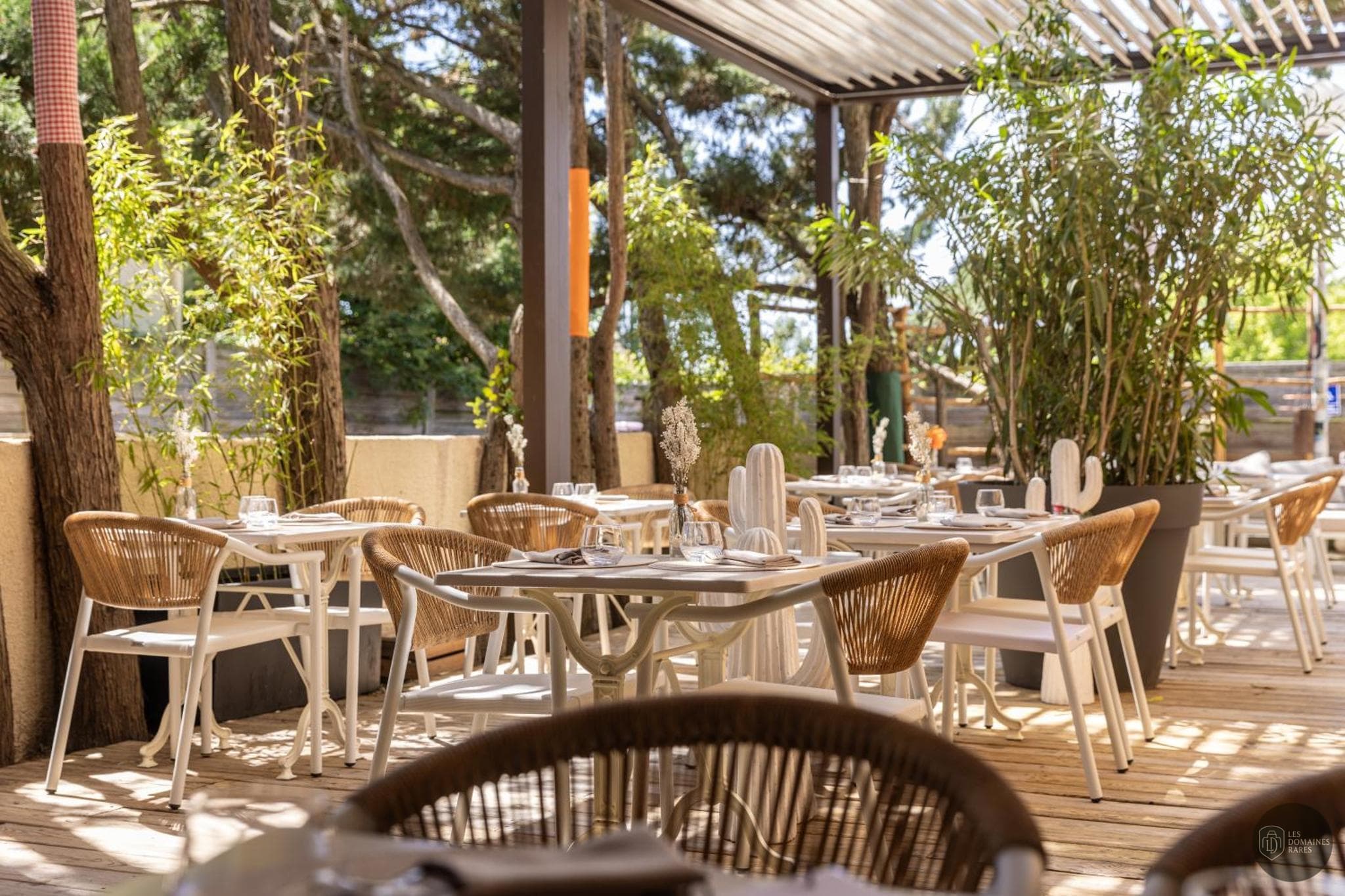 Vue extérieure du moulin Le Trèfle Rouge à Lattes en Occitanie