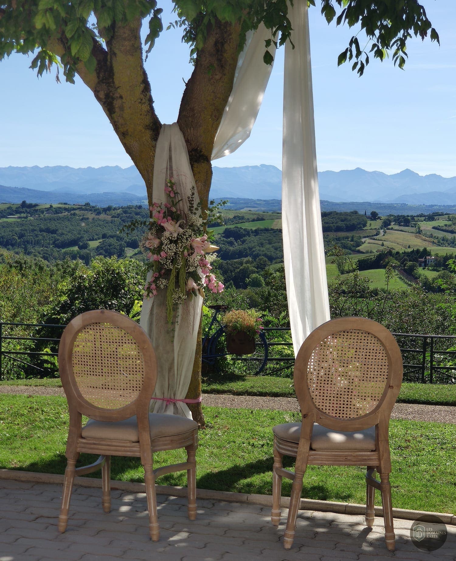 Vue extérieure du domaine Le Trapéen à Latrape en Occitanie