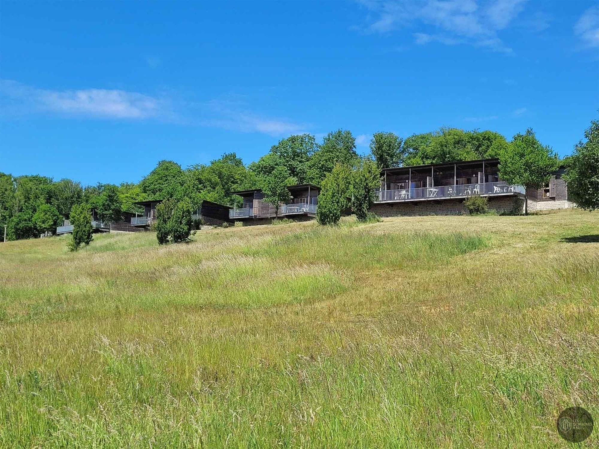 Vue extérieure du lieu Le Valjoly à Eppe en Hauts-de-France