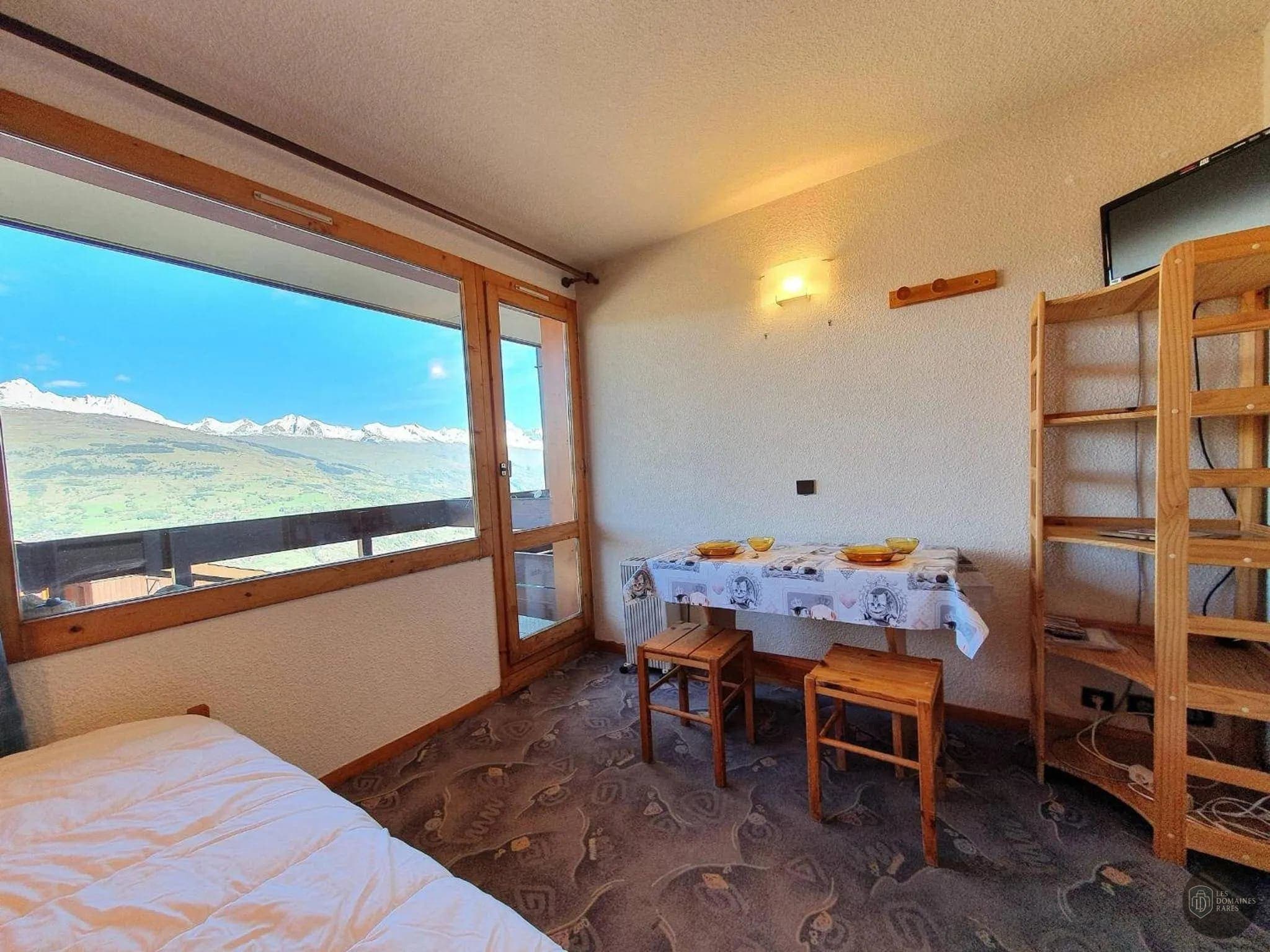 Vue extérieure de l'hôtel Le Vancouver à La en Auvergne-Rhône-Alpes
