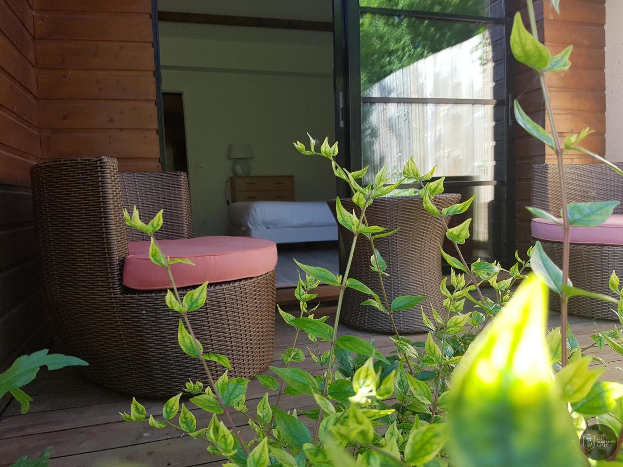 Vue extérieure du lieu Le Vieux Logis Clam à Clam en Nouvelle-Aquitaine