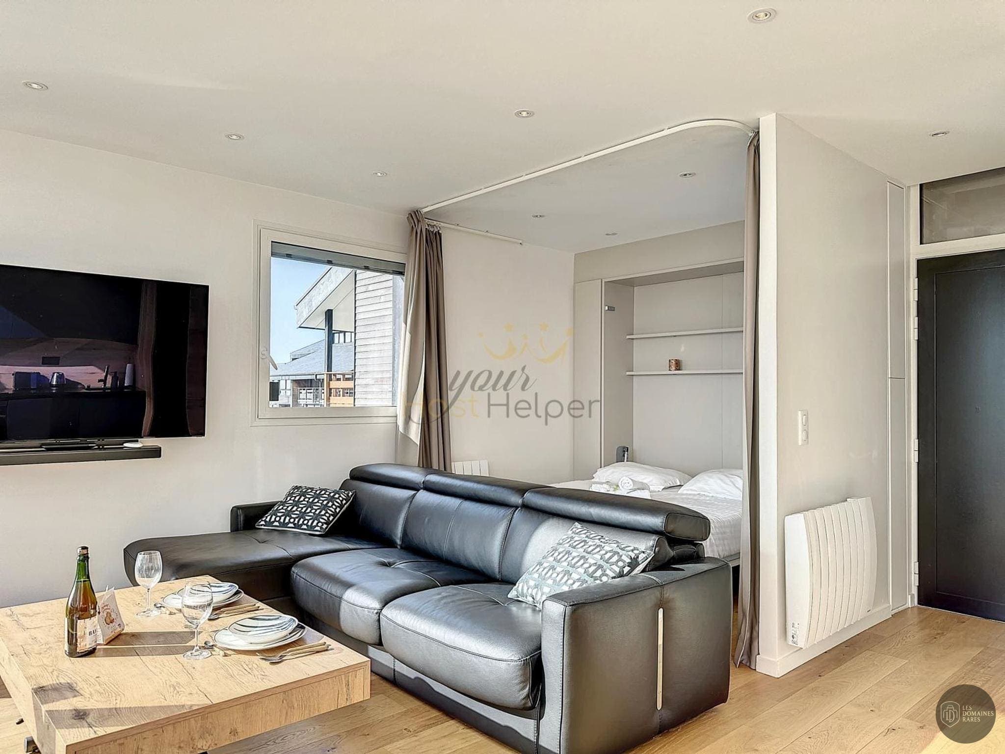 Le Yacht by Poza — Extérieur