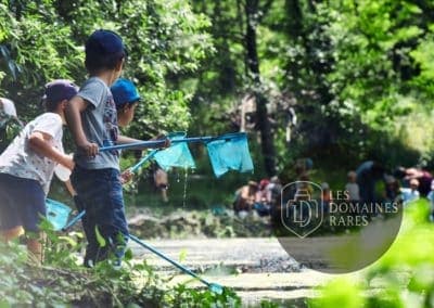 Piscine et activités du centre de séminaires Les Amanins en Auvergne-Rhône-Alpes
