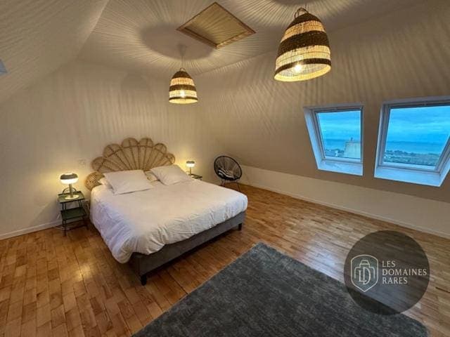 Chambre de l'hôtel Les Bords de Mer à Marseille en Provence-Alpes-Côte d'Azur - séminaire bouches-du-rhône