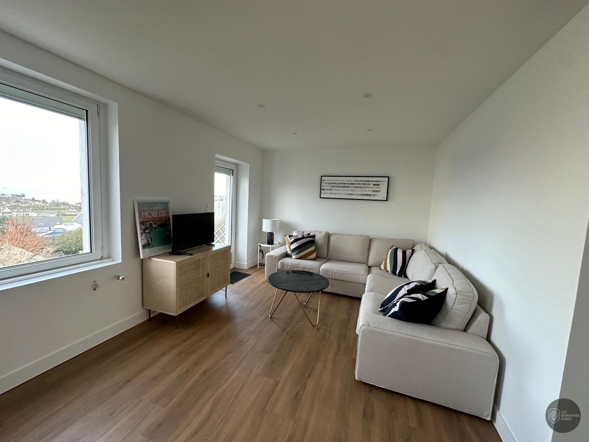 Espace intérieur de l'hôtel Les Bords de Mer à Marseille en Provence-Alpes-Côte d'Azur