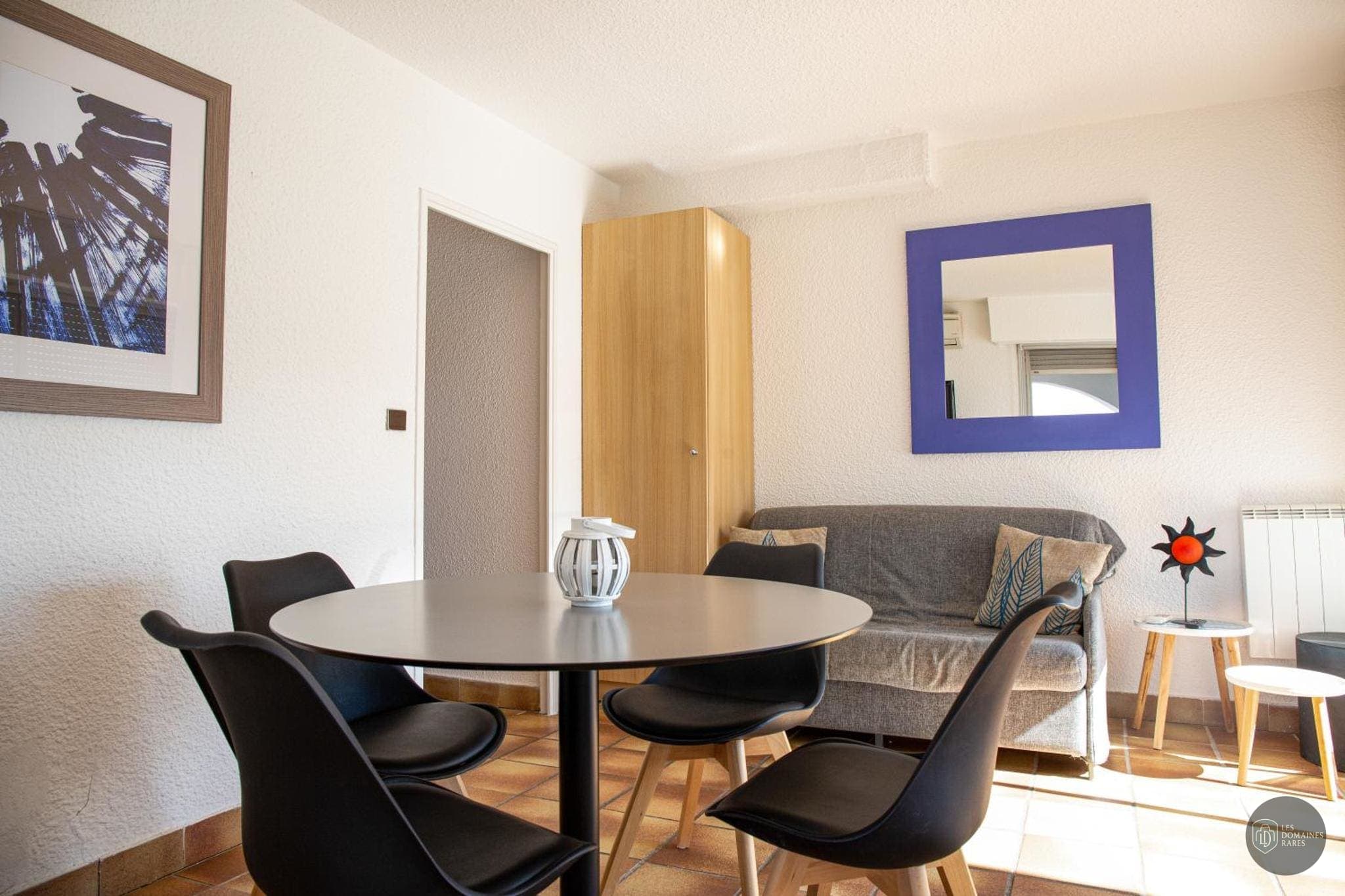 Espace intérieur de l'hôtel Les Bulles de Mer à Canet en Occitanie