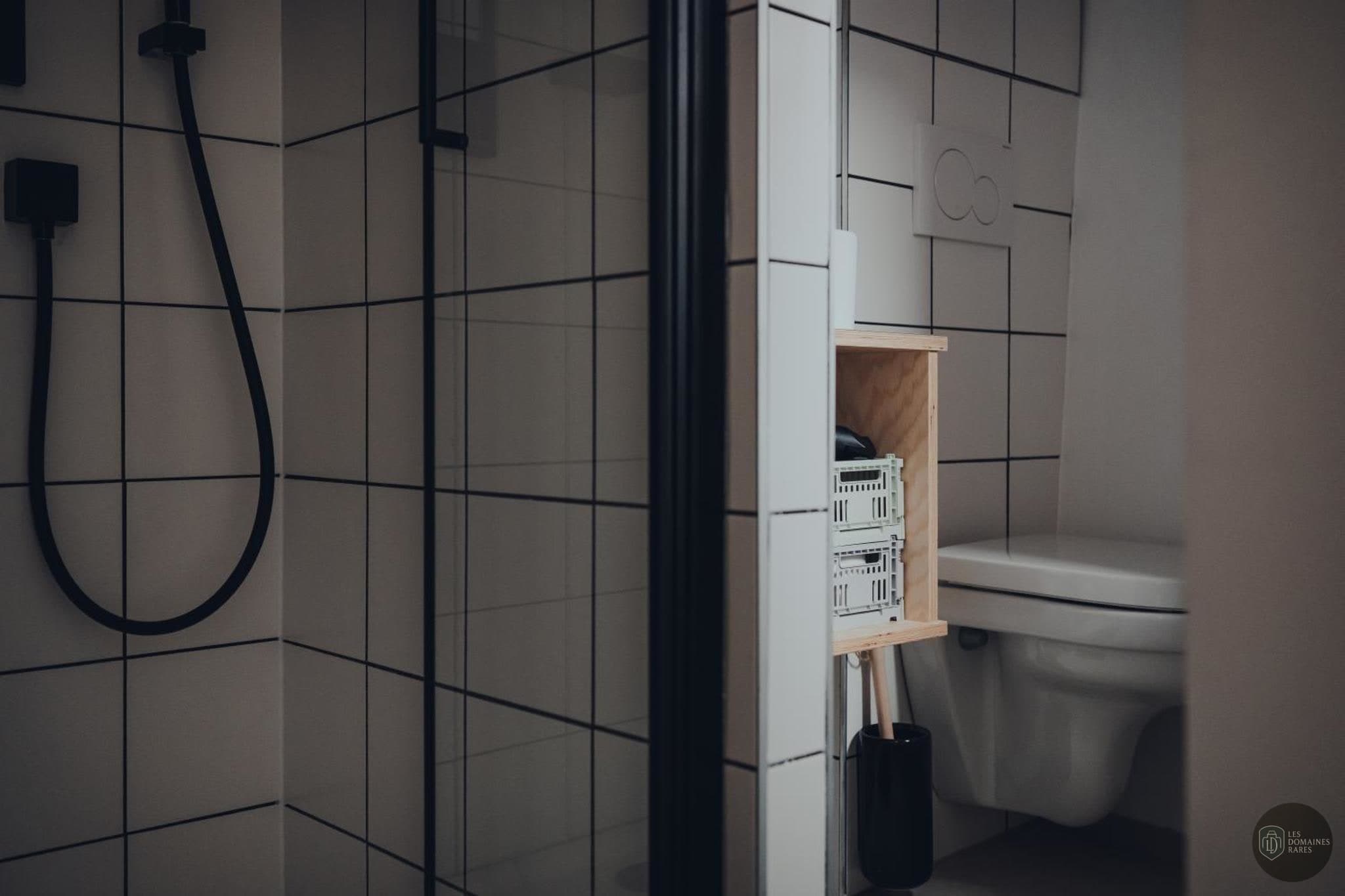 Salle de bain du lieu Les Cabanes Urbaines à Rochelle en Nouvelle-Aquitaine