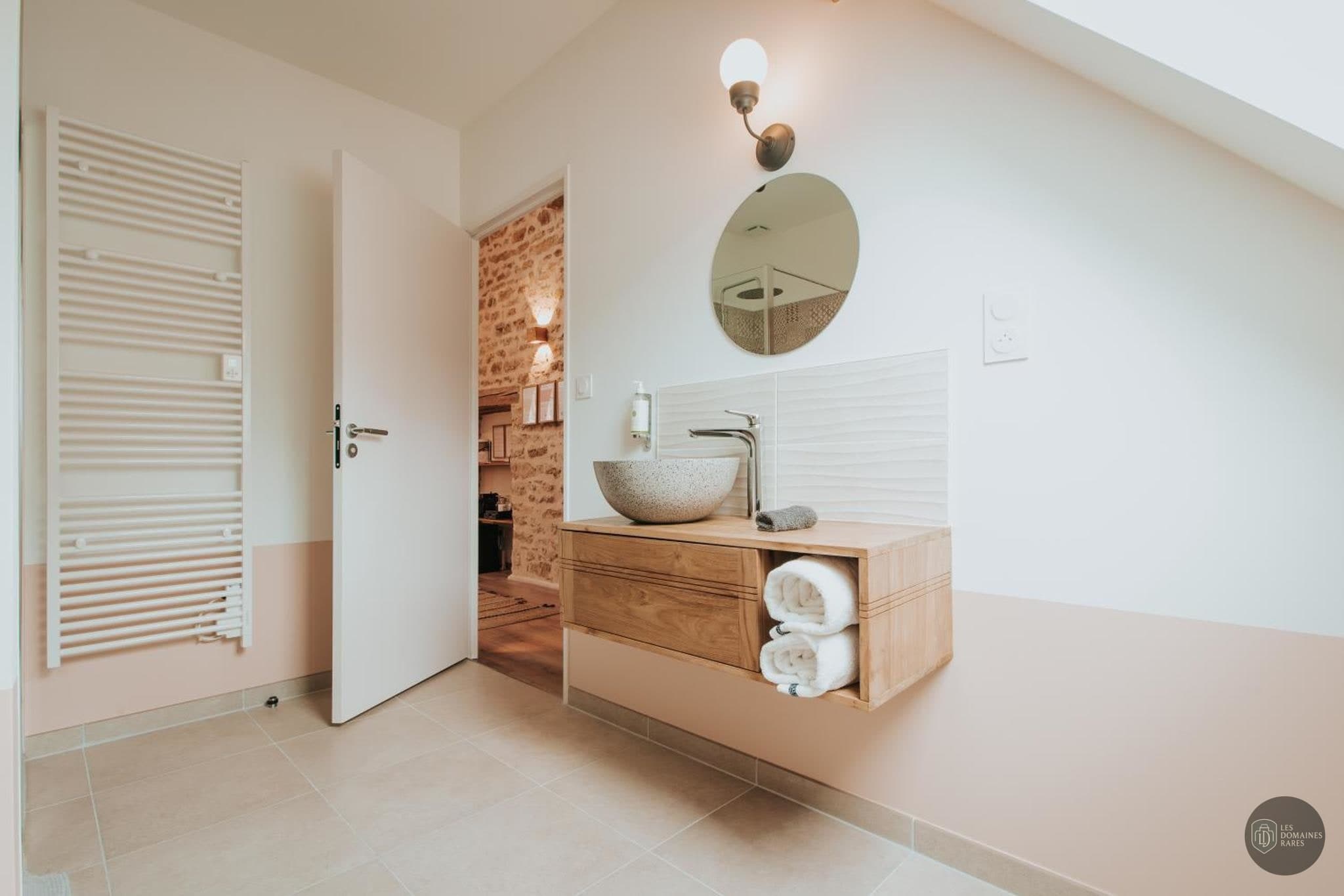 Salle de bain du gîte Les Cabottes en Bourgogne-Franche-Comté