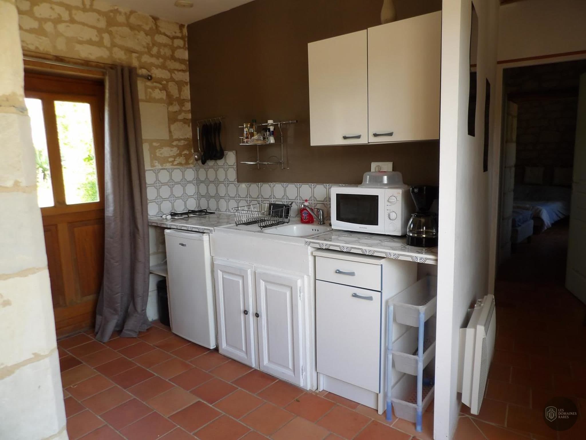 Vue extérieure de l'hôtel Les Caves Richemer en Occitanie