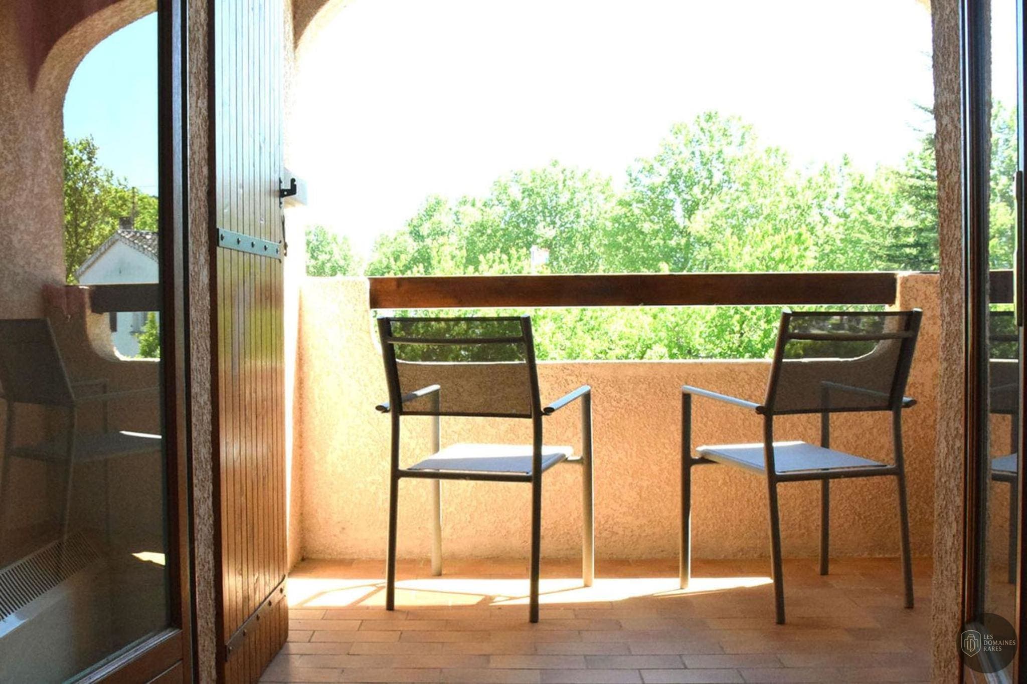 Vue extérieure du gîte Les Cigalous à Salavas en Auvergne-Rhône-Alpes