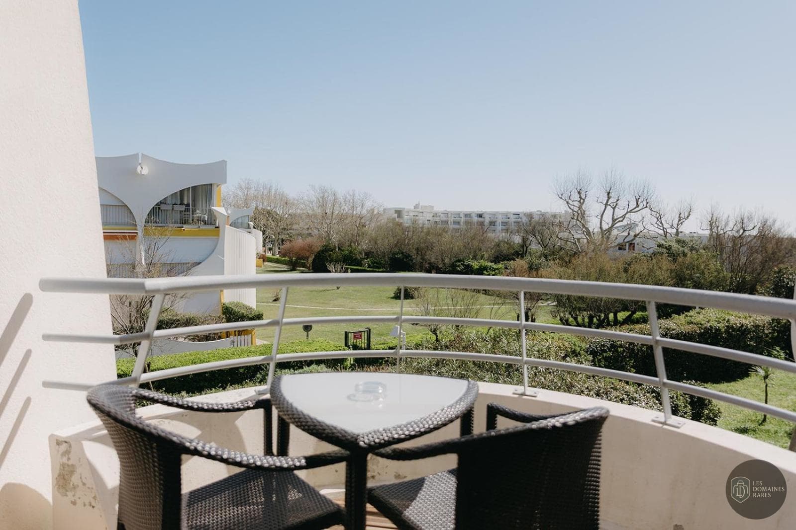 Vue extérieure de l'hôtel Les Corallines à La en Occitanie