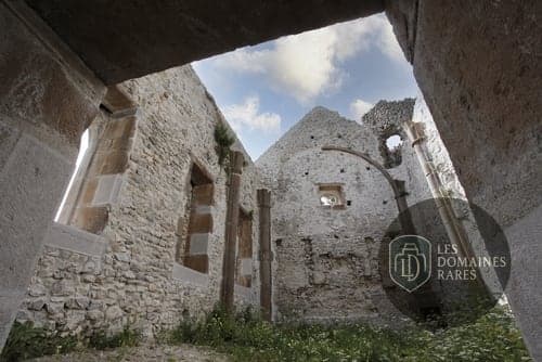 Vue extérieure de l'hôtel Les Diguières à Grenoble en Auvergne-Rhône-Alpes