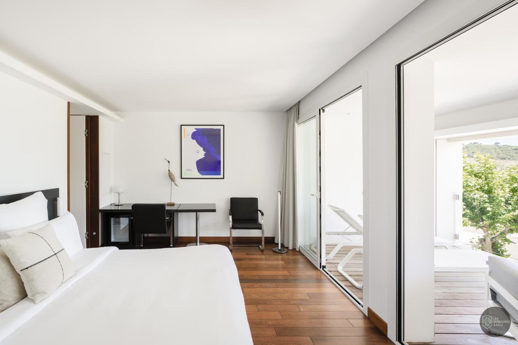 Chambre de l'hôtel Les Elmes, Hôtel et Spa en Occitanie