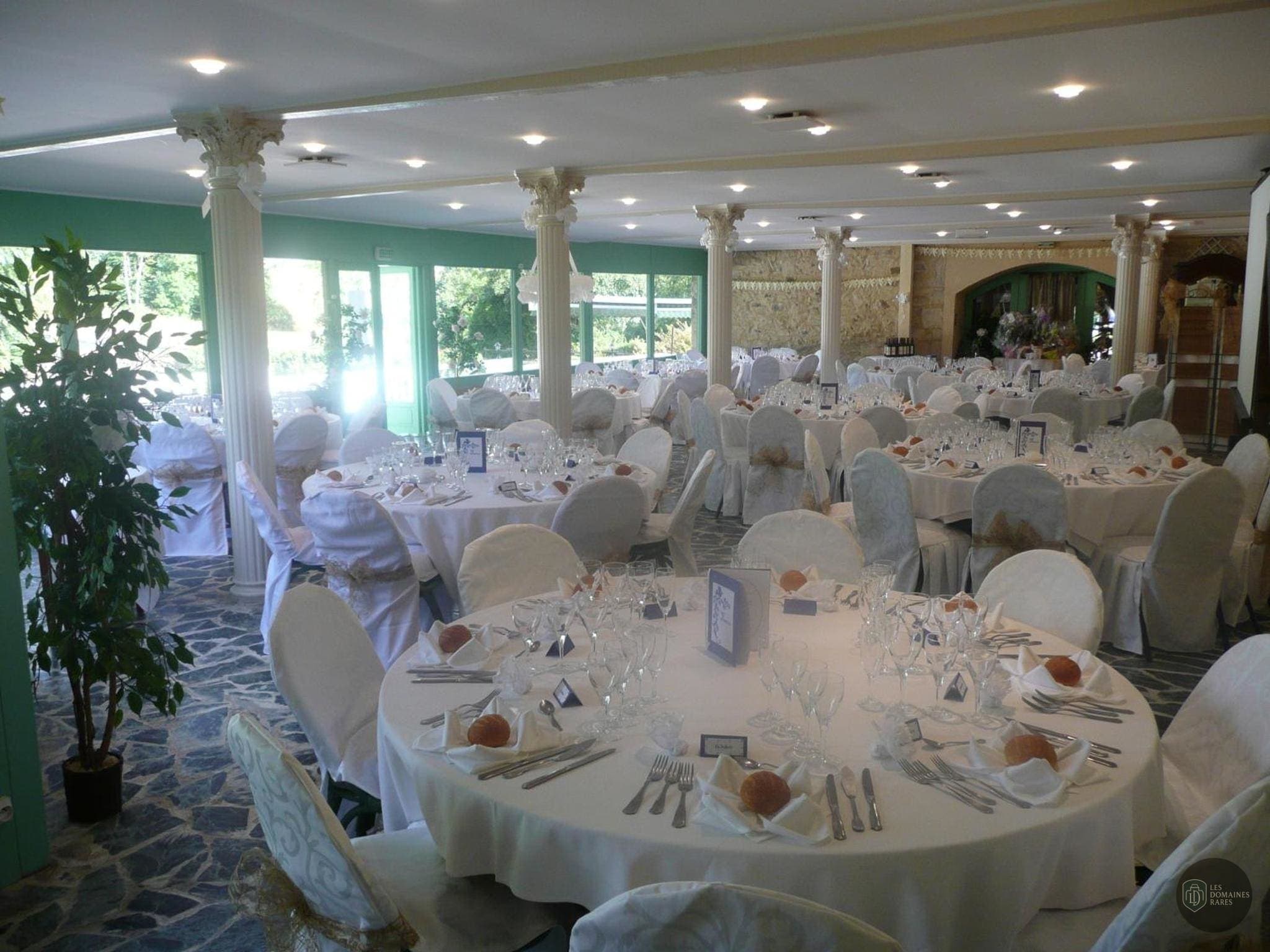 Restaurant du lieu Les Etangs de Guibert à Neufchâtel en Pays de la Loire - séminaire saint-rémy-du-val, france