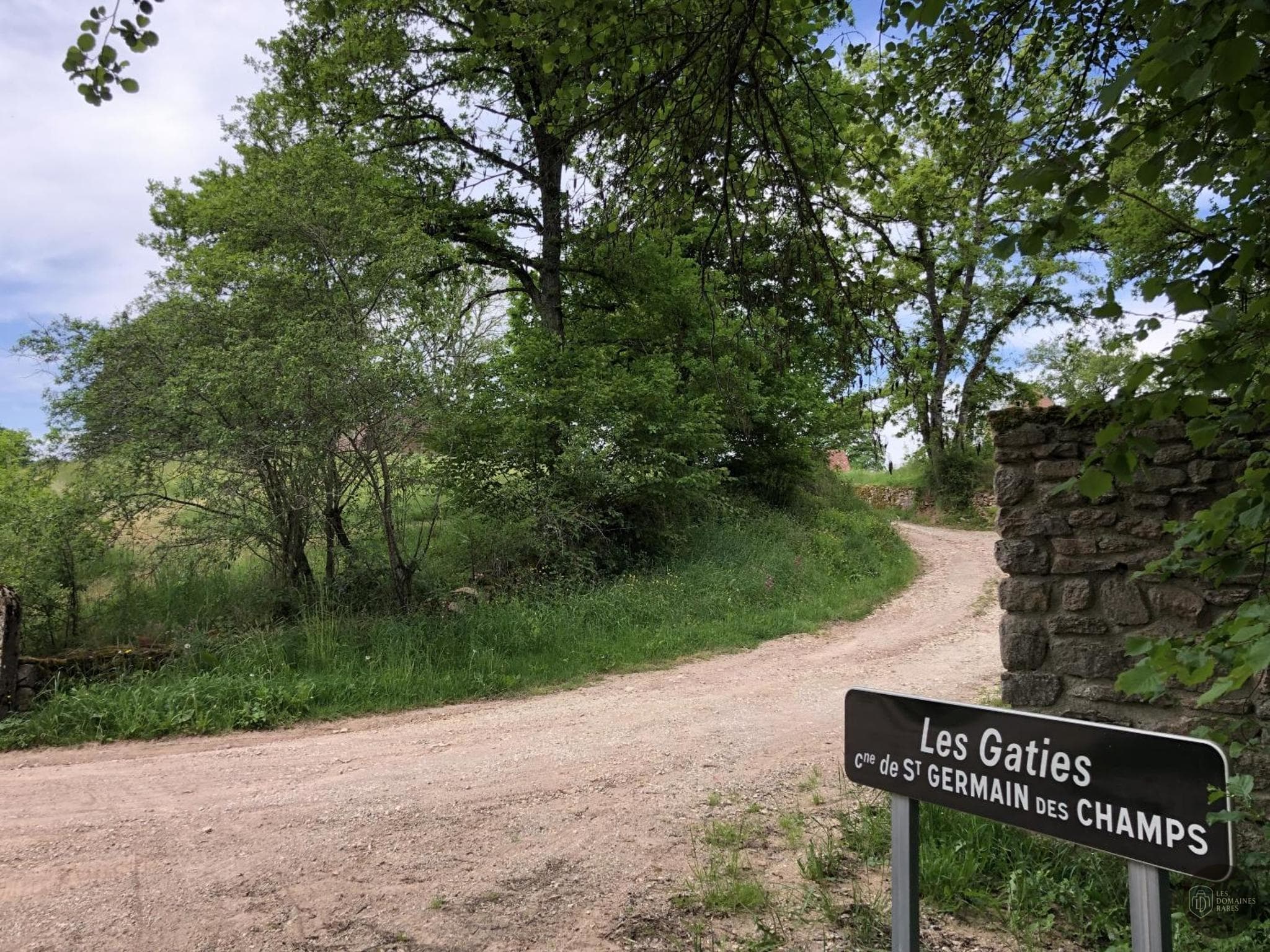 Vue extérieure du lieu Les Gaties en Bourgogne-Franche-Comté