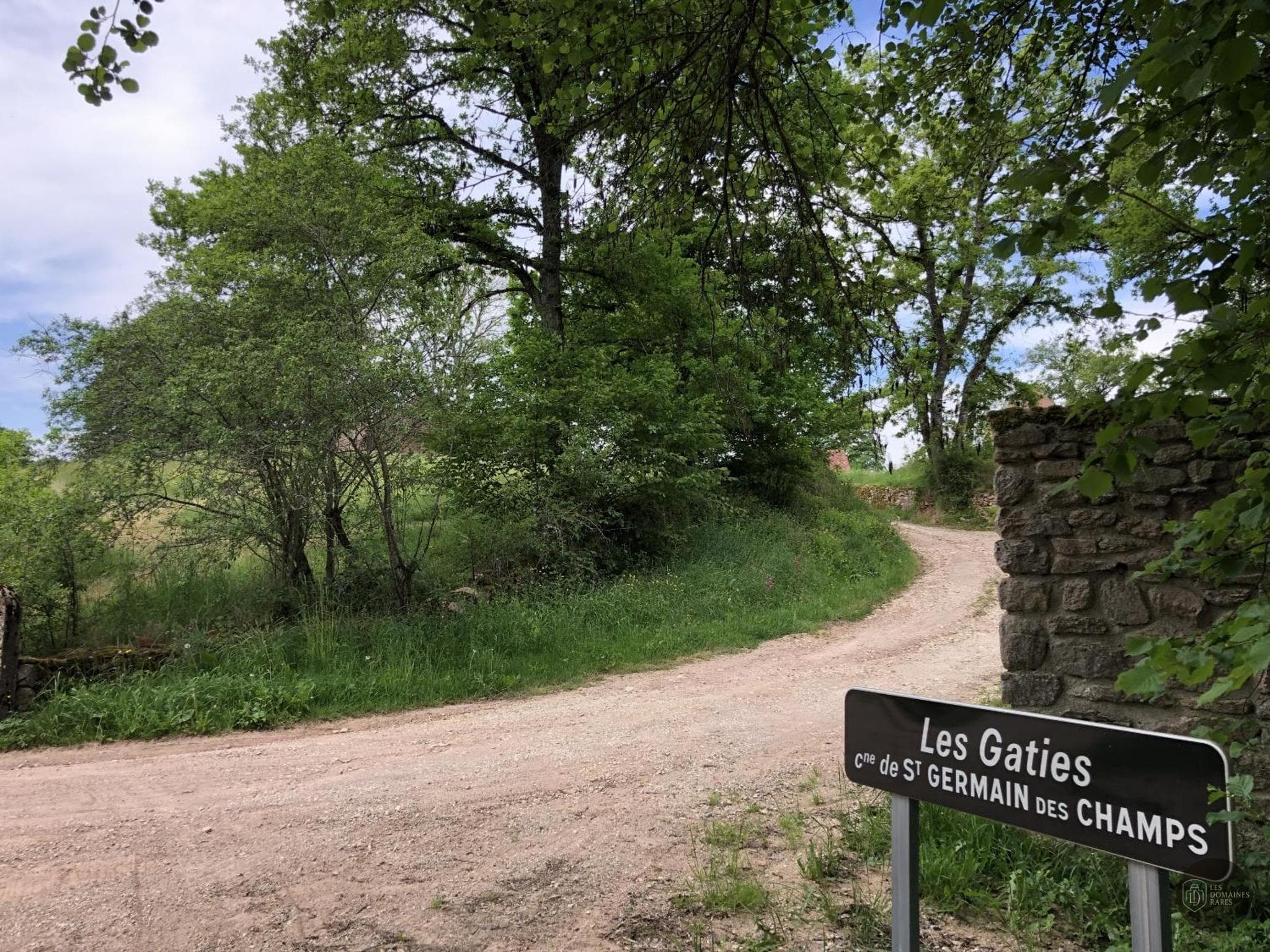 Vue extérieure du lieu Les Gaties en Bourgogne-Franche-Comté