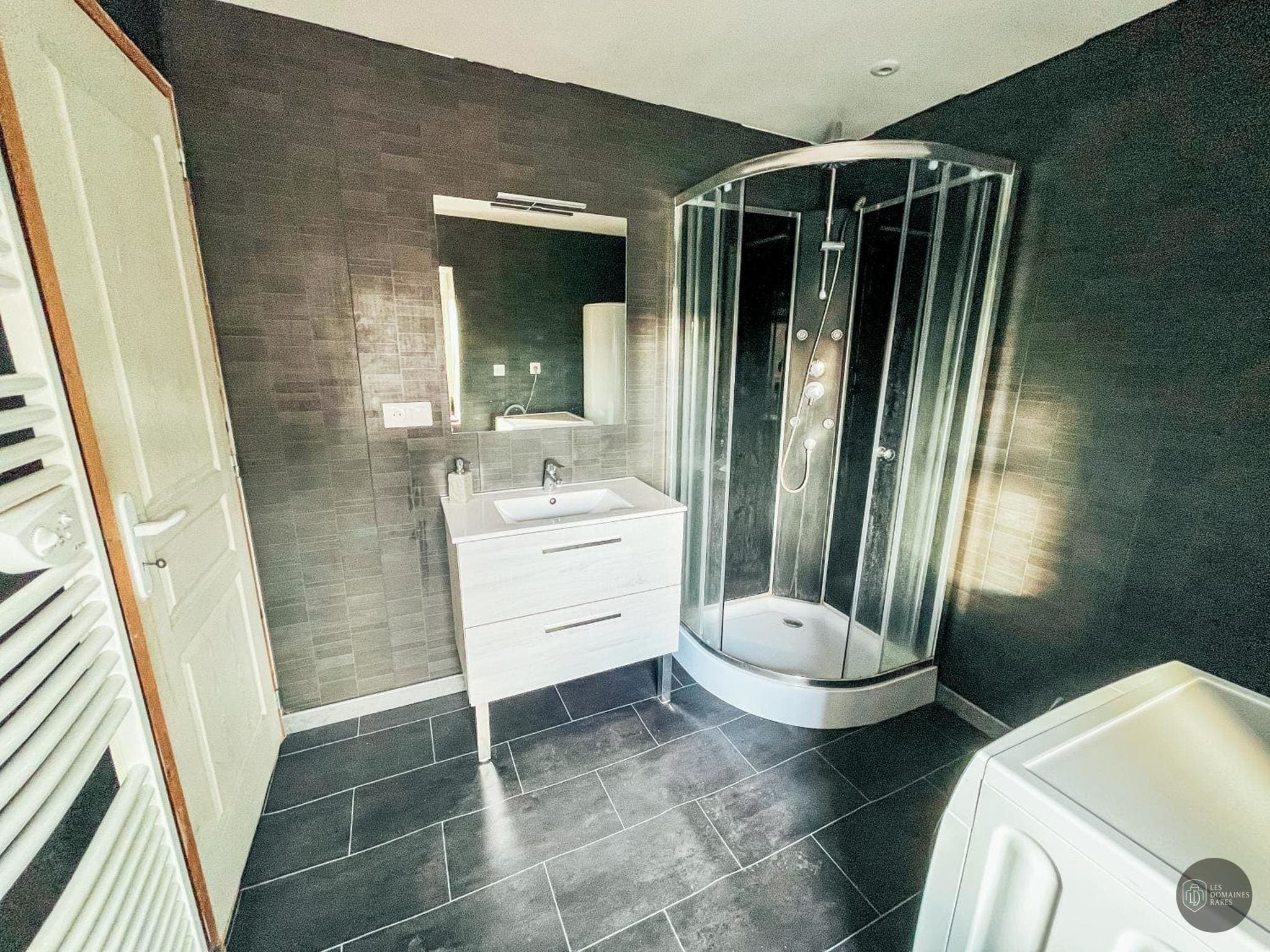 Salle de bain du lieu Les Glycines à Melle en Nouvelle-Aquitaine