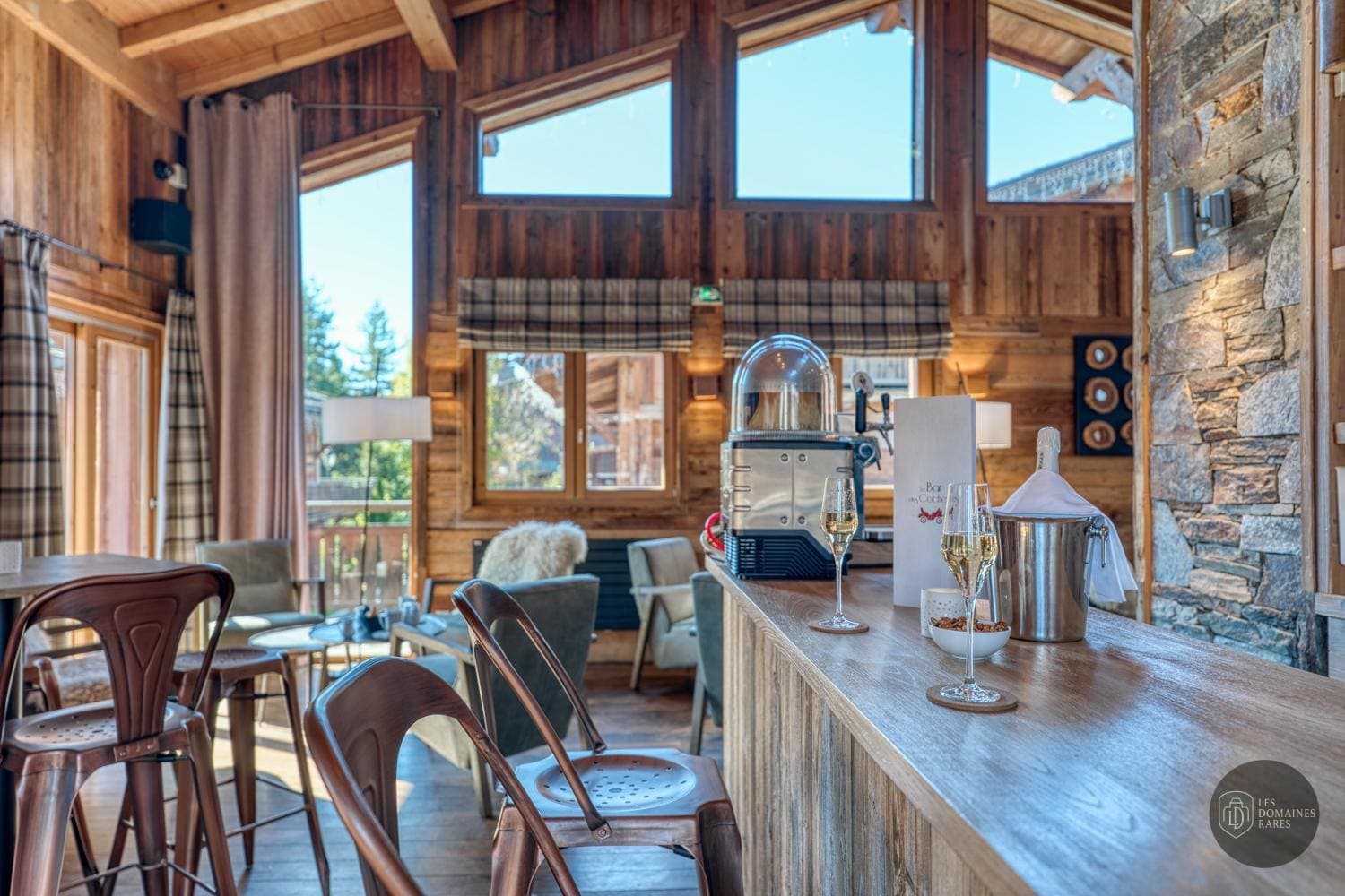 Espace intérieur de l'hôtel Les Loges Blanches à Megève en Auvergne-Rhône-Alpes
