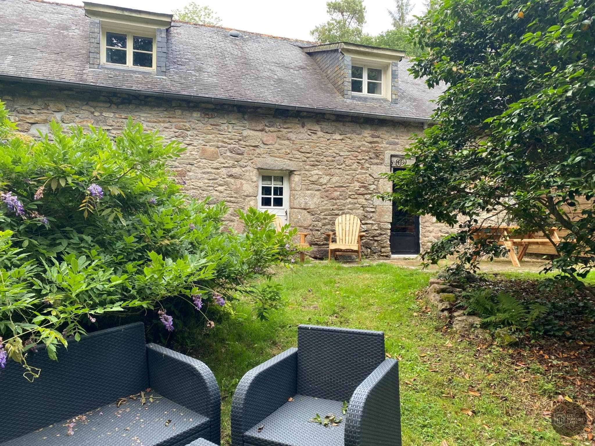 Vue extérieure du moulin Les Moulins du Duc à Moëlan en Bretagne
