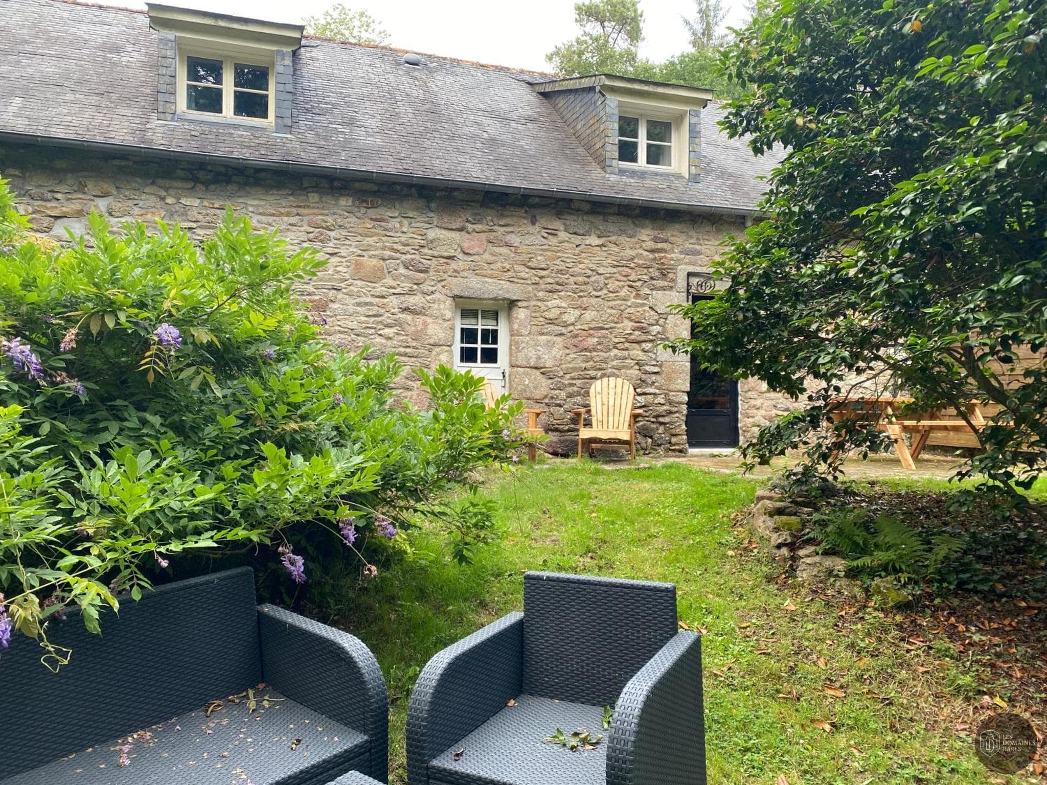 Vue extérieure du moulin Les Moulins du Duc à Moëlan en Bretagne