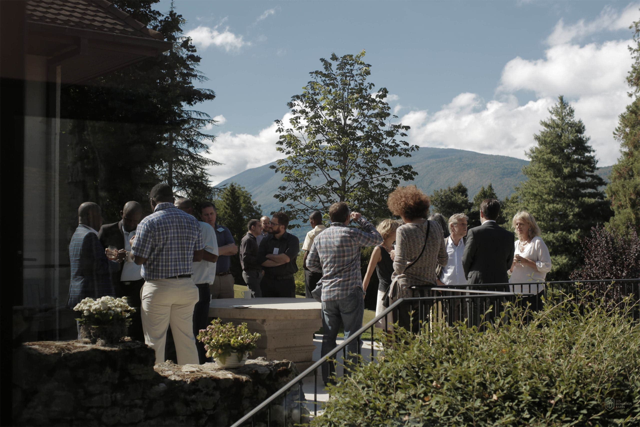 Vue extérieure de l'hôtel Les Pensières en Auvergne-Rhône-Alpes