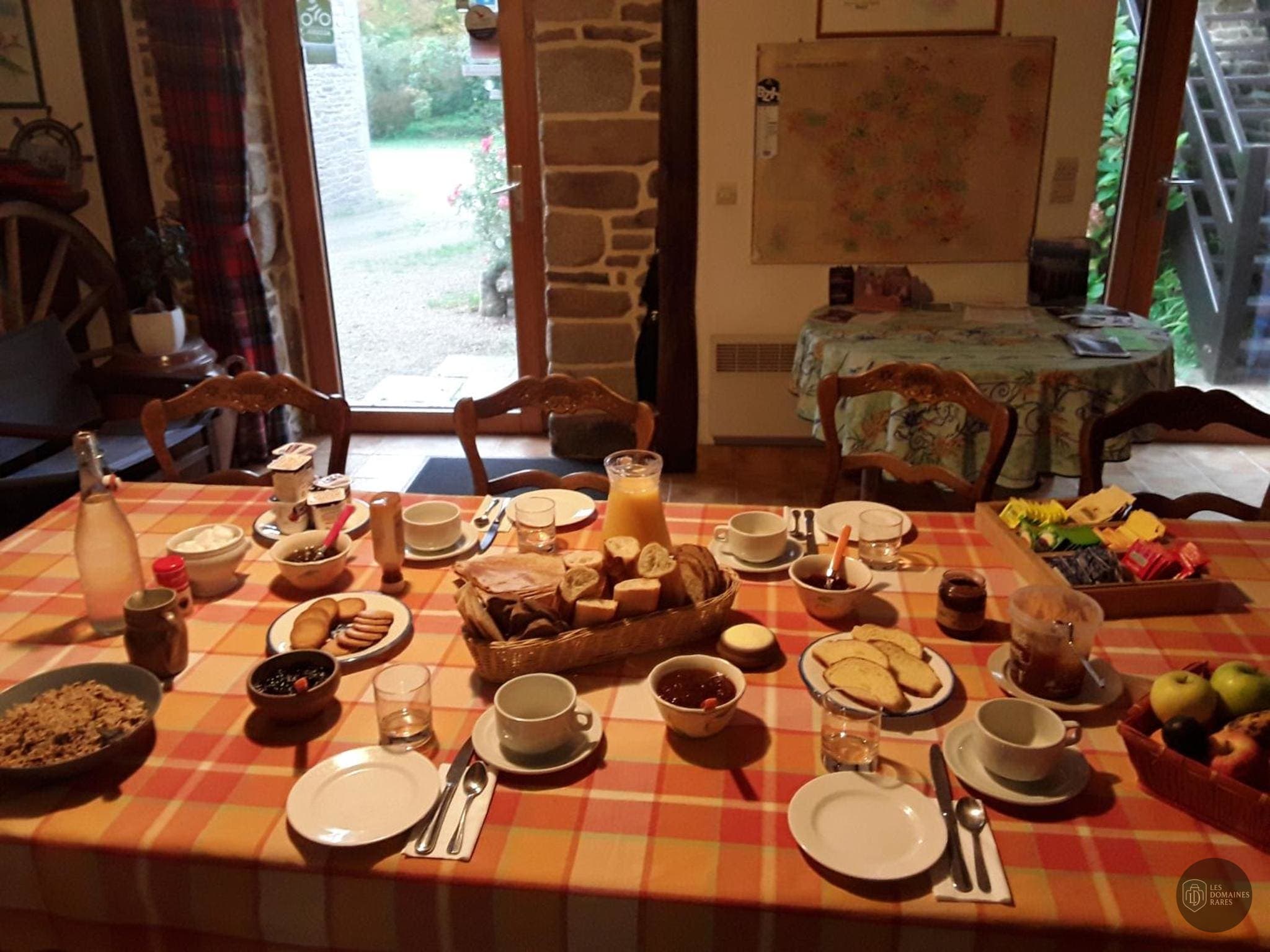 Restaurant du lieu Les Pieds dans l'Herbe en Île-de-France