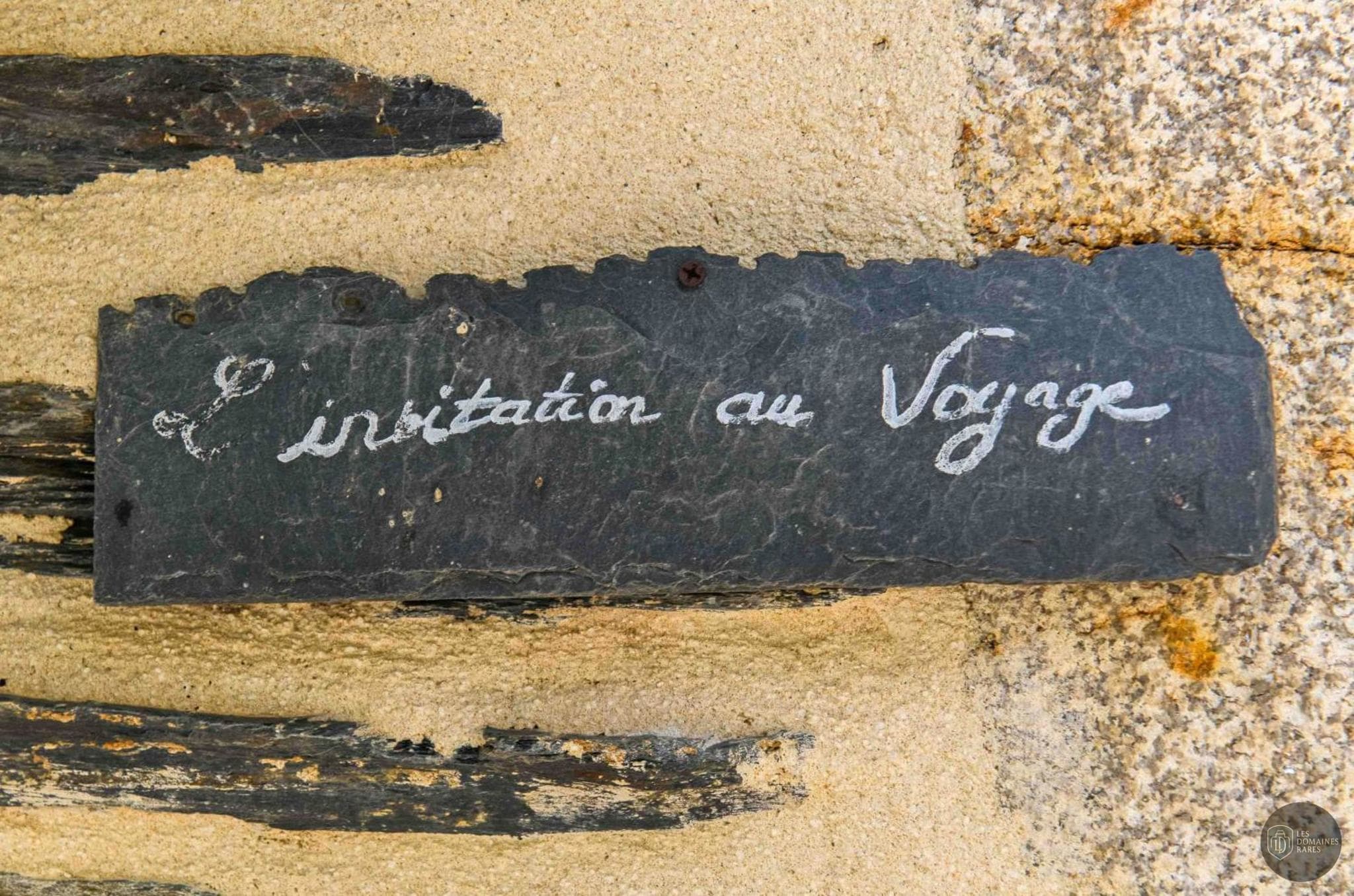 Vue extérieure du lieu Les Pierres Bleues en Bretagne