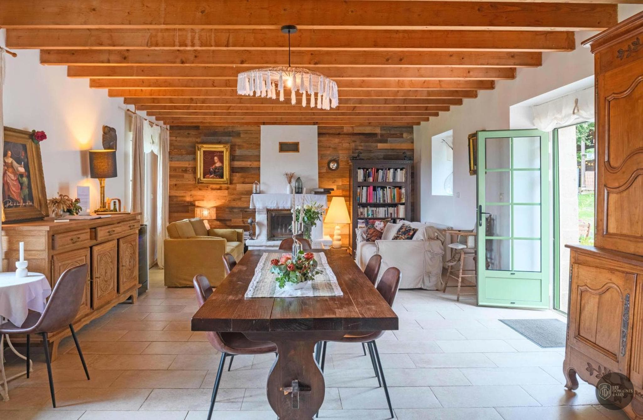 Espace intérieur du lieu Les Pierres Bleues en Bretagne