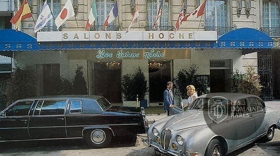 Vue extérieure du moulin Les Salons Hoche à Paris en Île-de-France