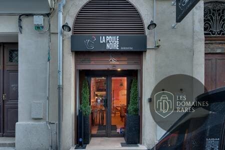 Façade et entrée du restaurant