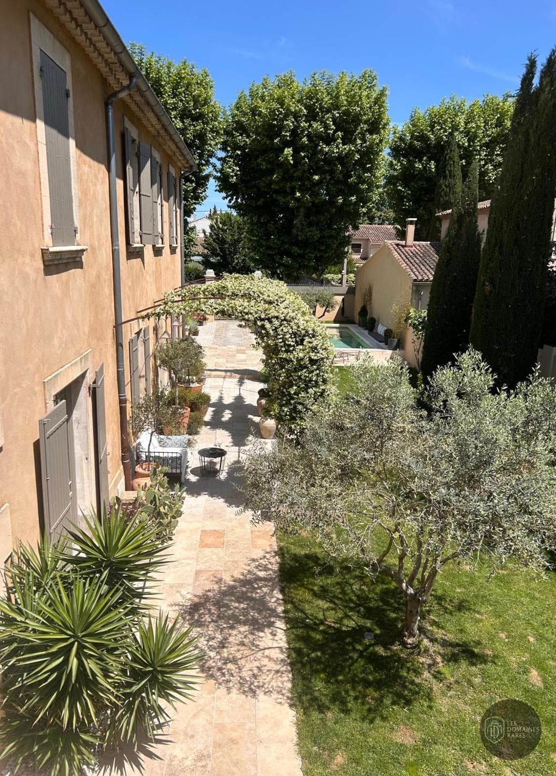 Vue extérieure du lieu Les Tilleuls à Bourges en Centre-Val de Loire