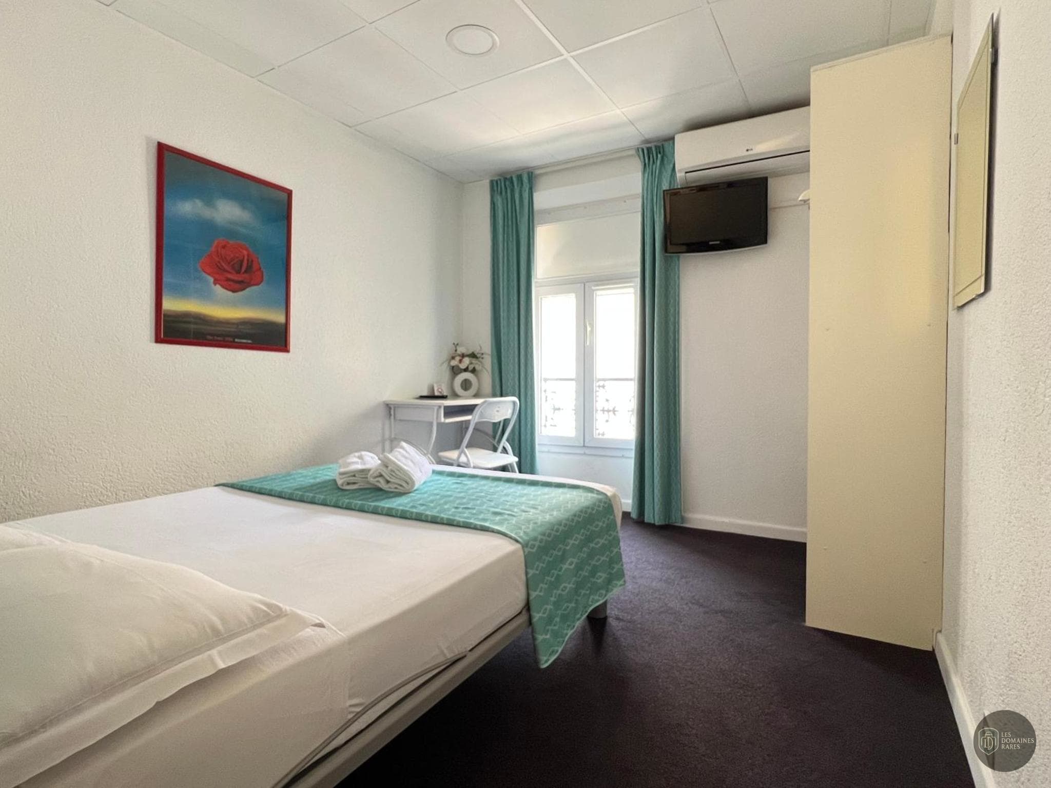 Chambre de l'hôtel Little Palace Hôtel à Paris en Île-de-France - séminaire paris