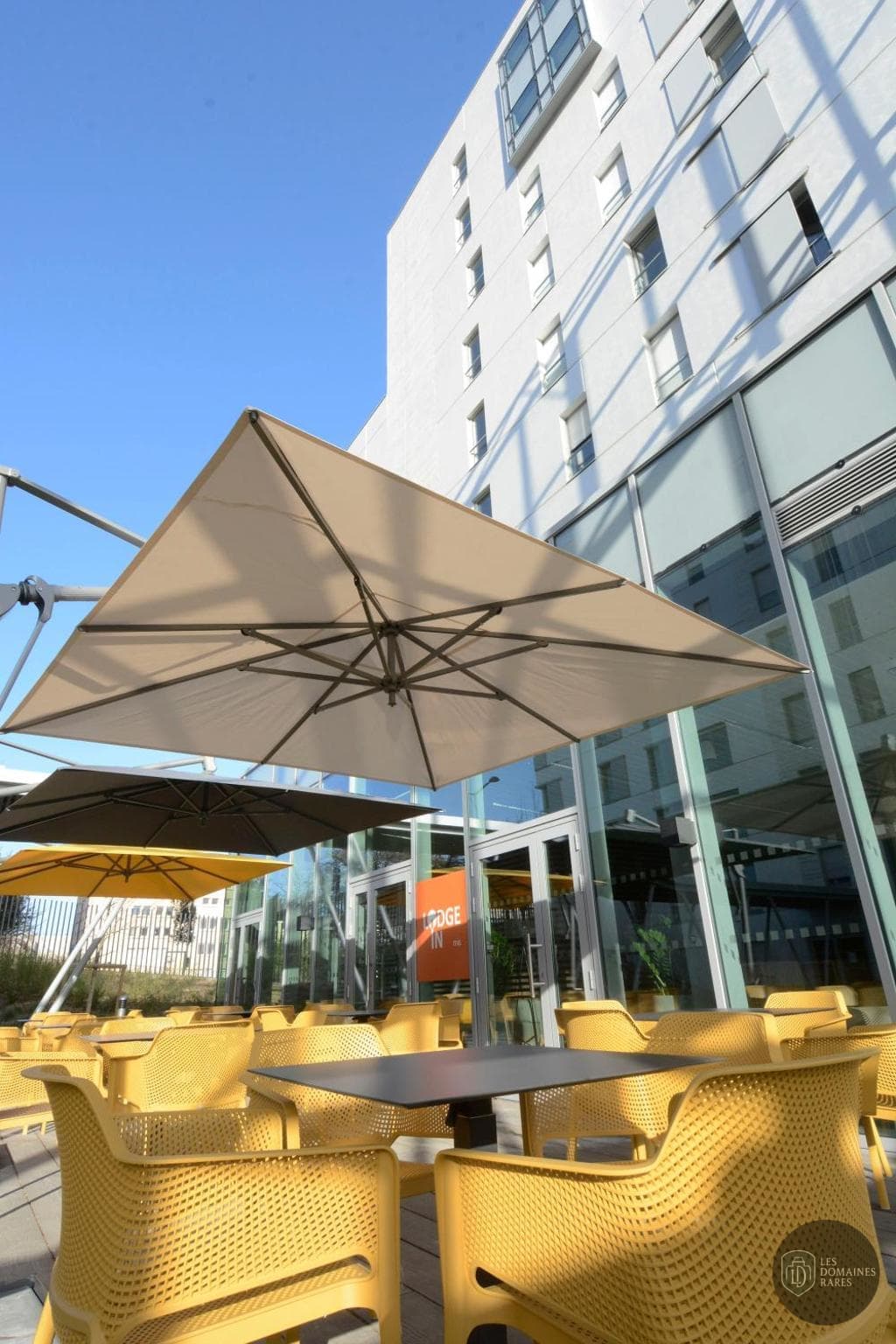 Vue extérieure de l'hôtel Lodge In Paris à Paris en Île-de-France