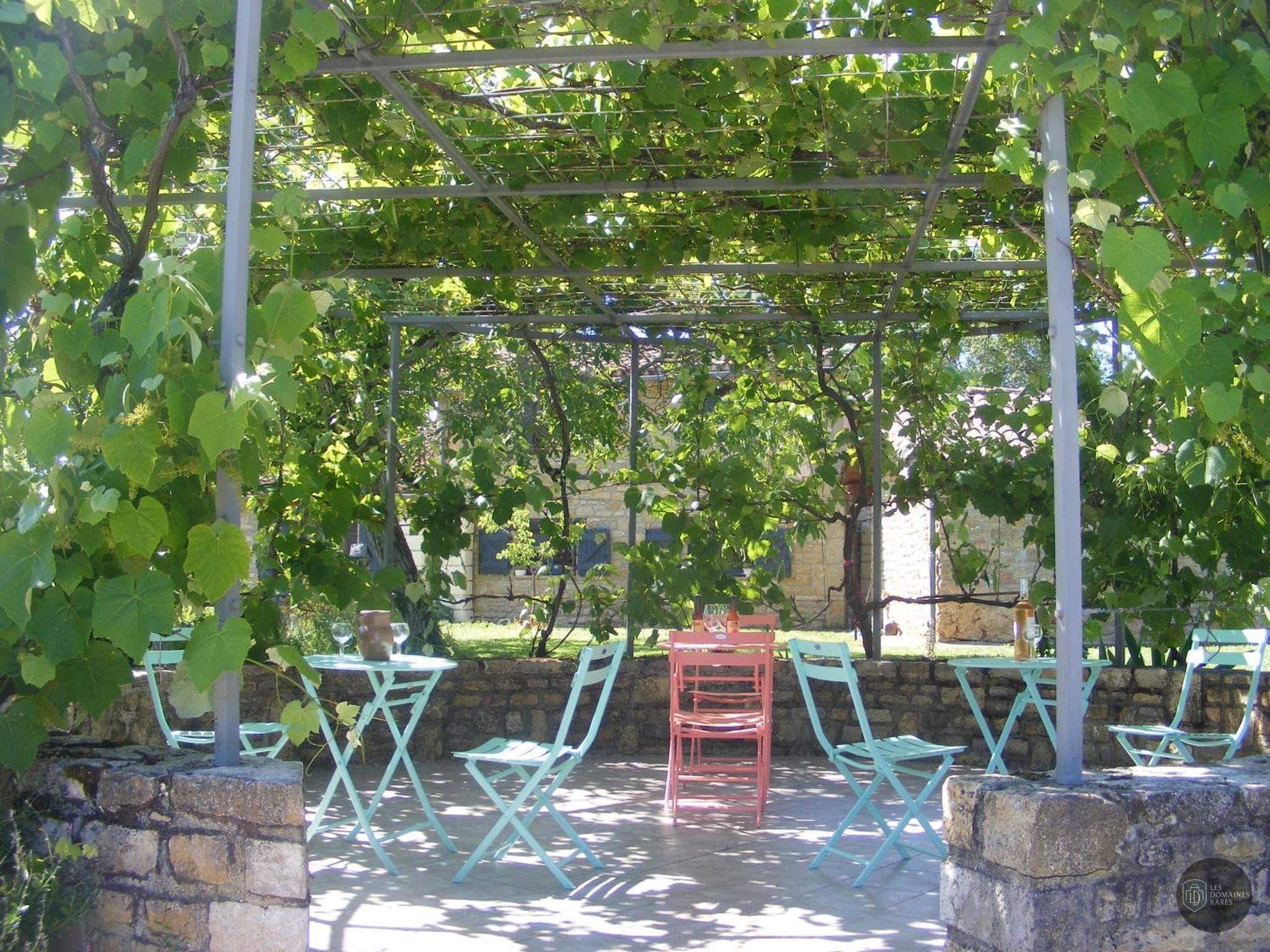 Vue extérieure du domaine Lou Papagai en Occitanie