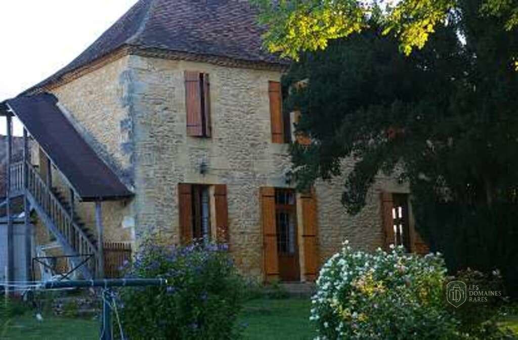 Vue extérieure du lieu Ludik For Reveurs à Bergerac en Nouvelle-Aquitaine