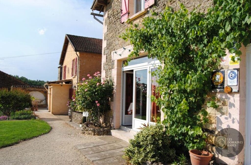 Vue extérieure du lieu Ludik For Reveurs à Bergerac en Nouvelle-Aquitaine