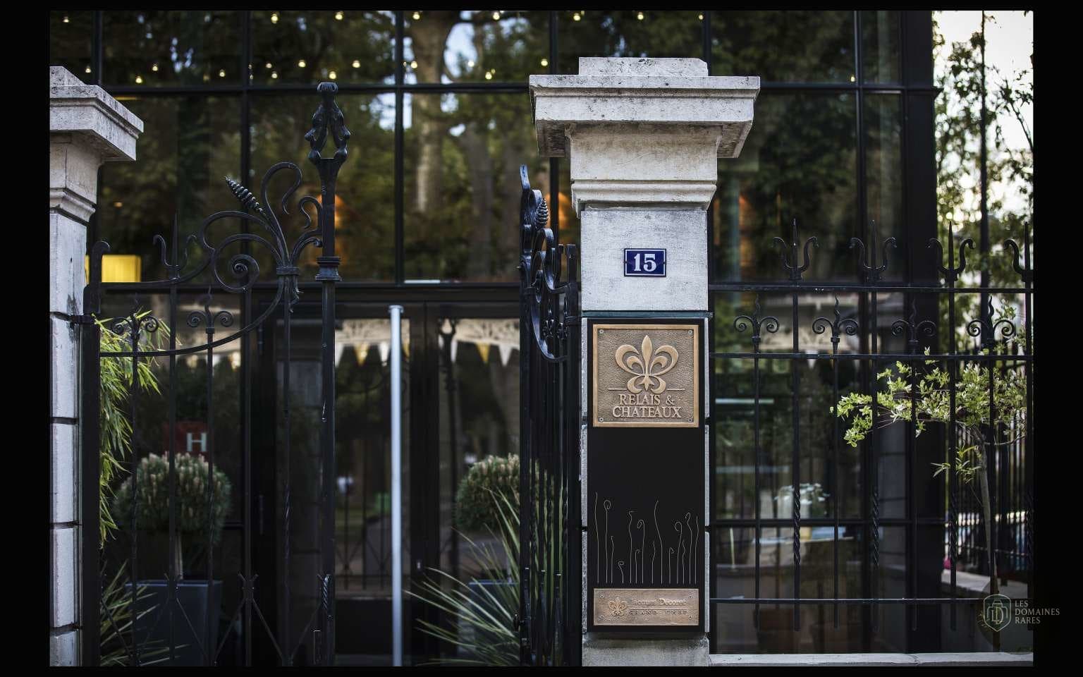 Vue extérieure de l'hôtel Maison Decoret à Vichy en Auvergne-Rhône-Alpes