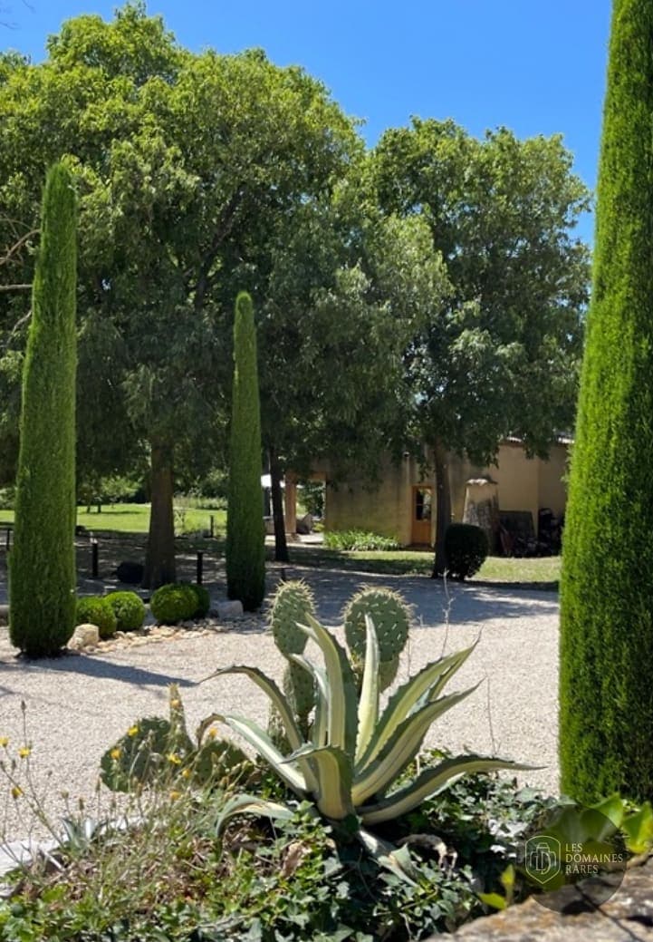Vue extérieure du domaine Maison Dragonette en Provence-Alpes-Côte d'Azur