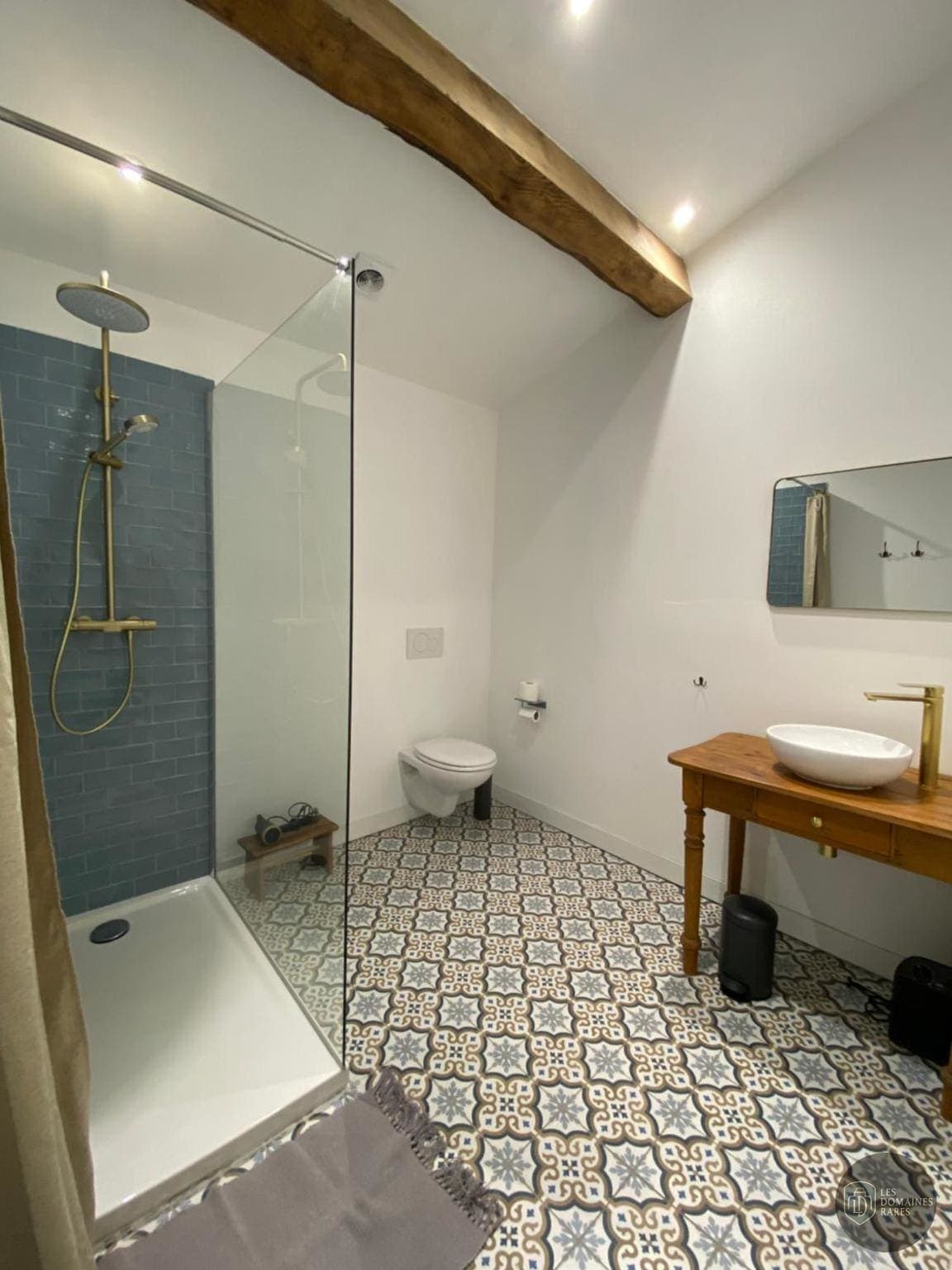 Maison Félix — Extérieur