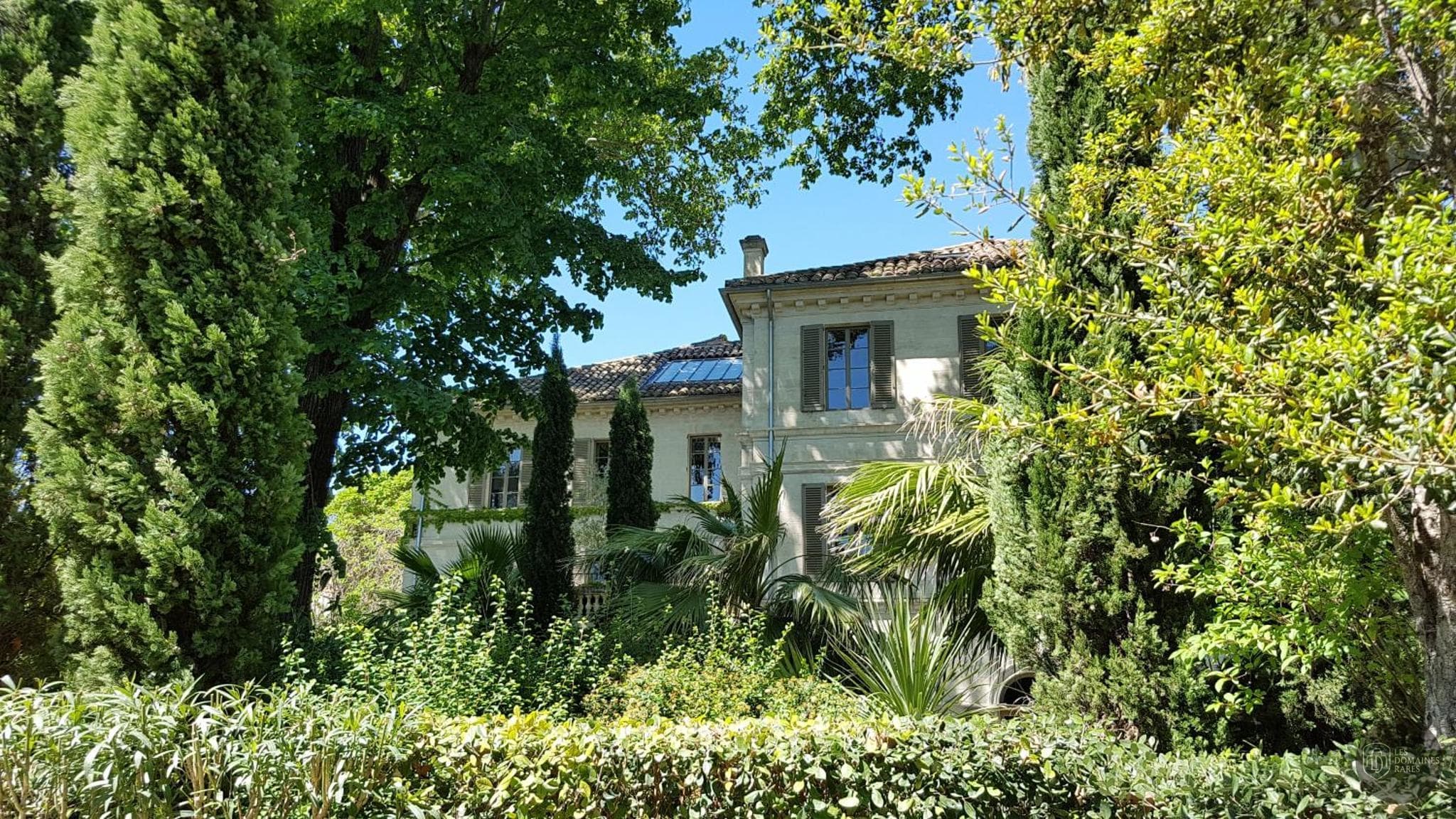 Maison La Divine — Extérieur