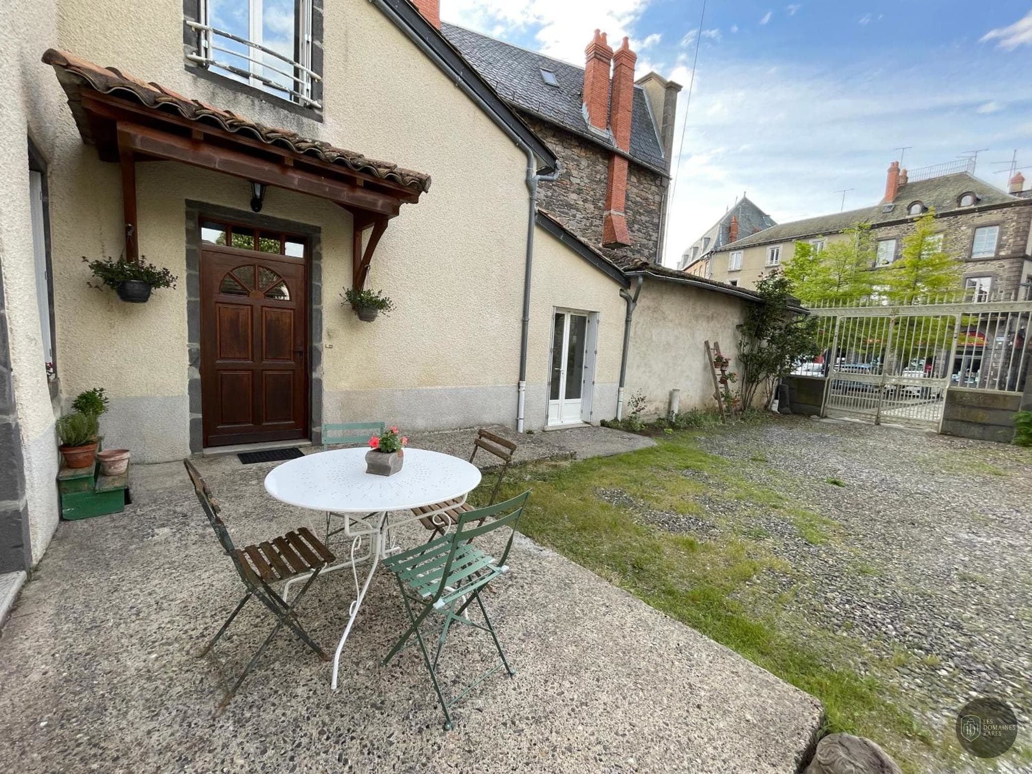Vue extérieure du lieu Maison Le Parc en Île-de-France